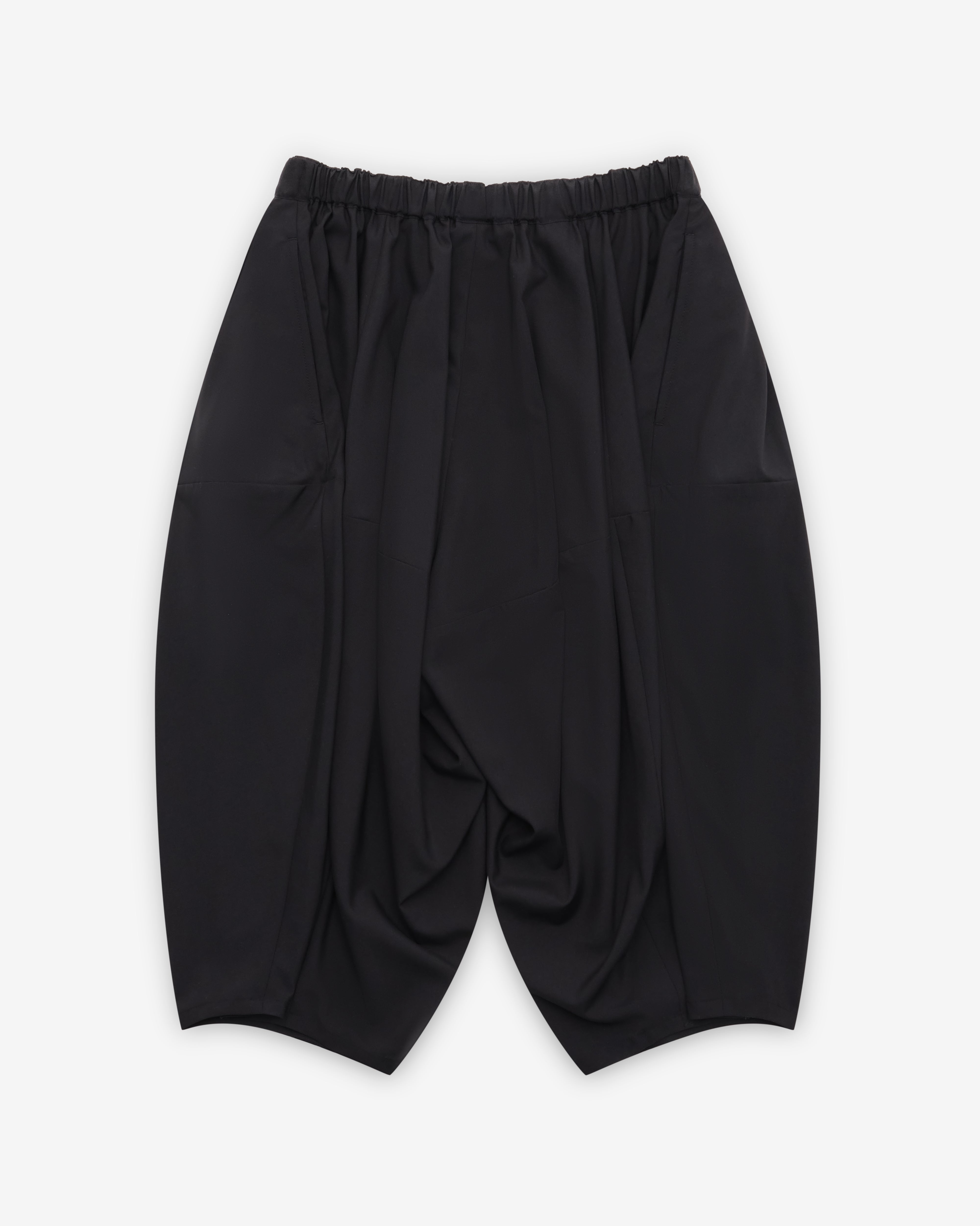 black comme des garcons ストラップワイドショーツ Black Comme des Garçons: Baggy Shorts (Black) | DSMNY E-SHOP