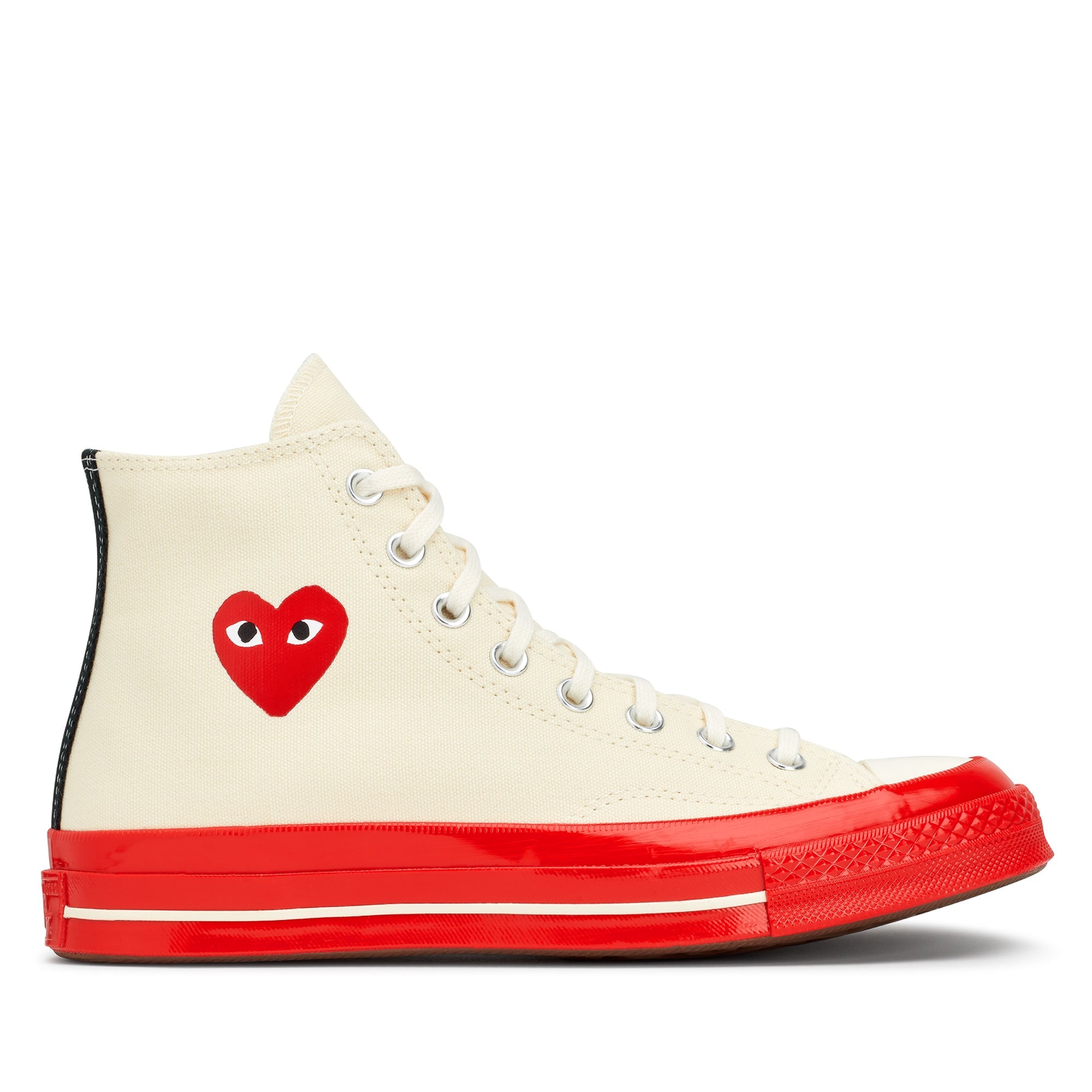 Play Converse - Red Heart & Red Sole Chuck 70 High Top Sneakers (Whi – DSMNY E-SHOP