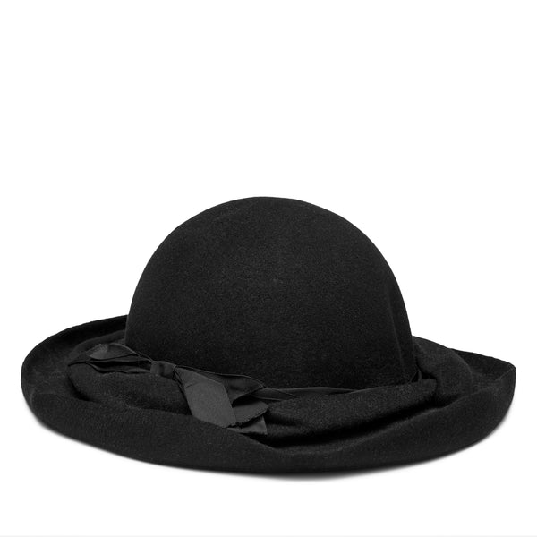 SCHA - Women's Lazy Short Unique F-RB - (Black)