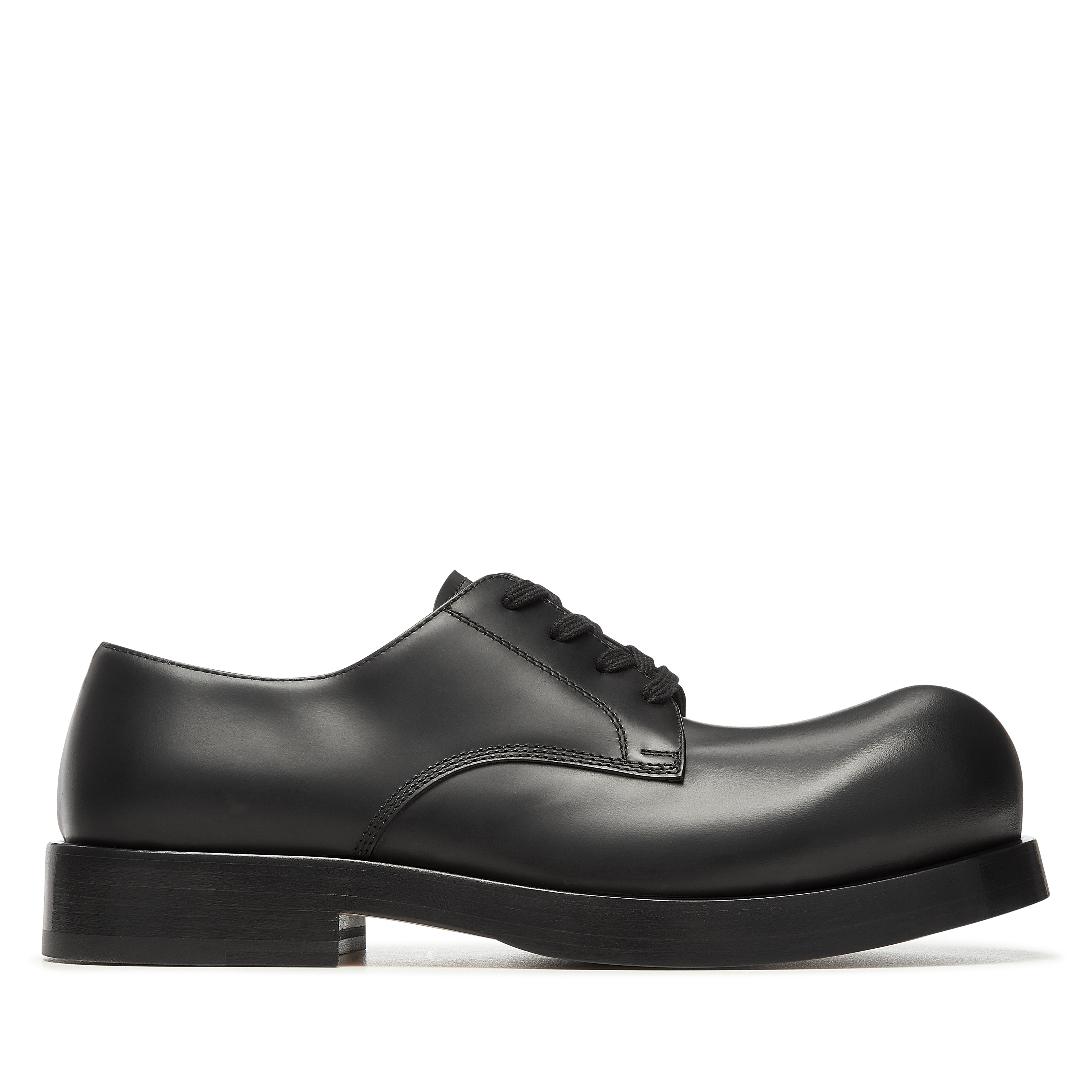 Bottega Veneta: Men's Lace Up Leather (Black) | DSMNY E-SHOP