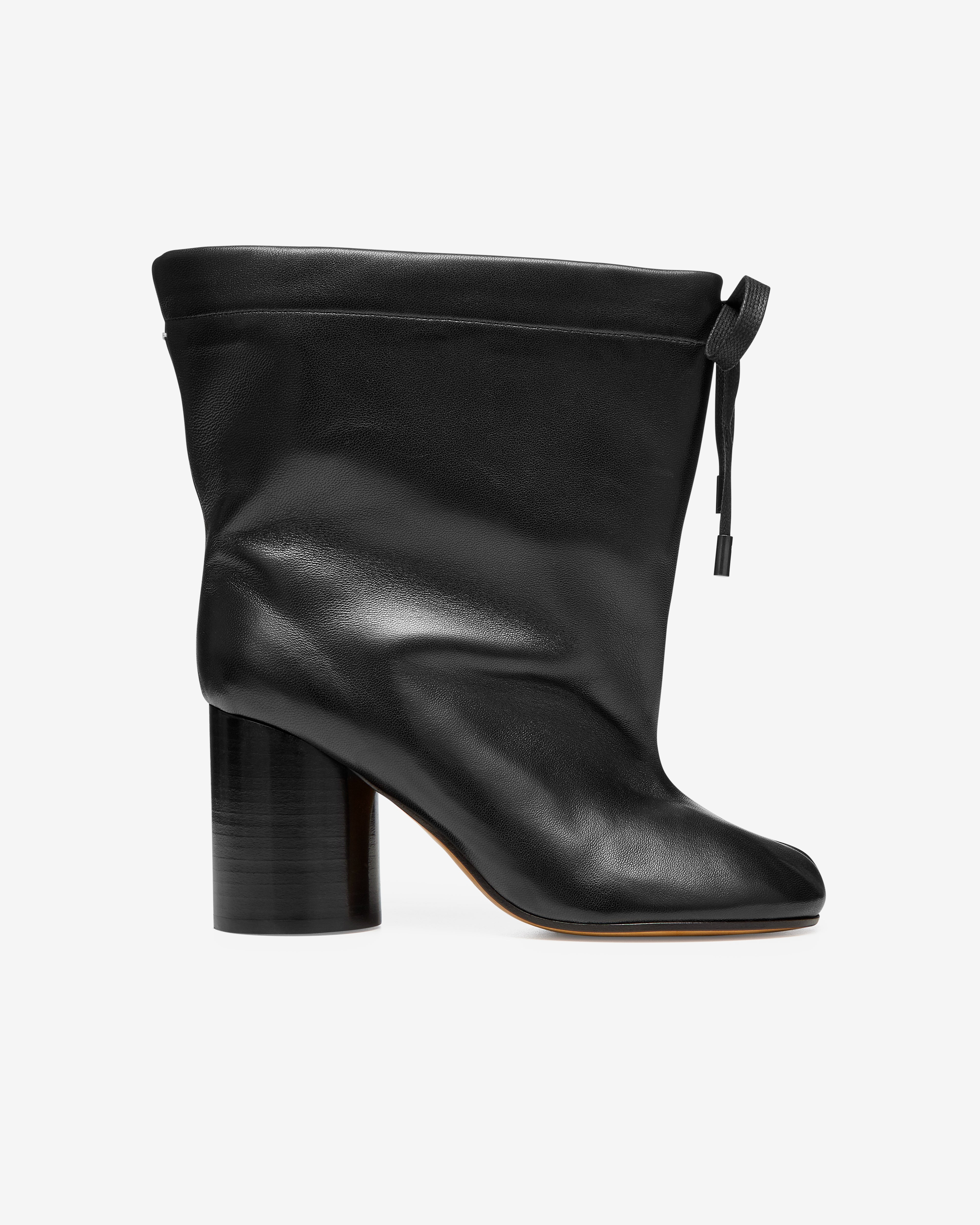 Maison Margiela: Women's Tabi Ankle Boot (Black) | DSMNY E-SHOP