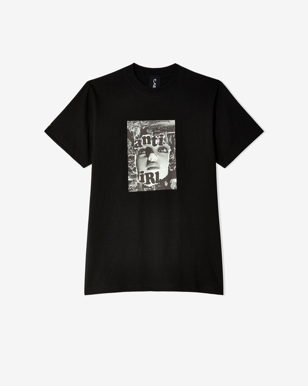 Carolina Sarria - Anti Tee - (Black)