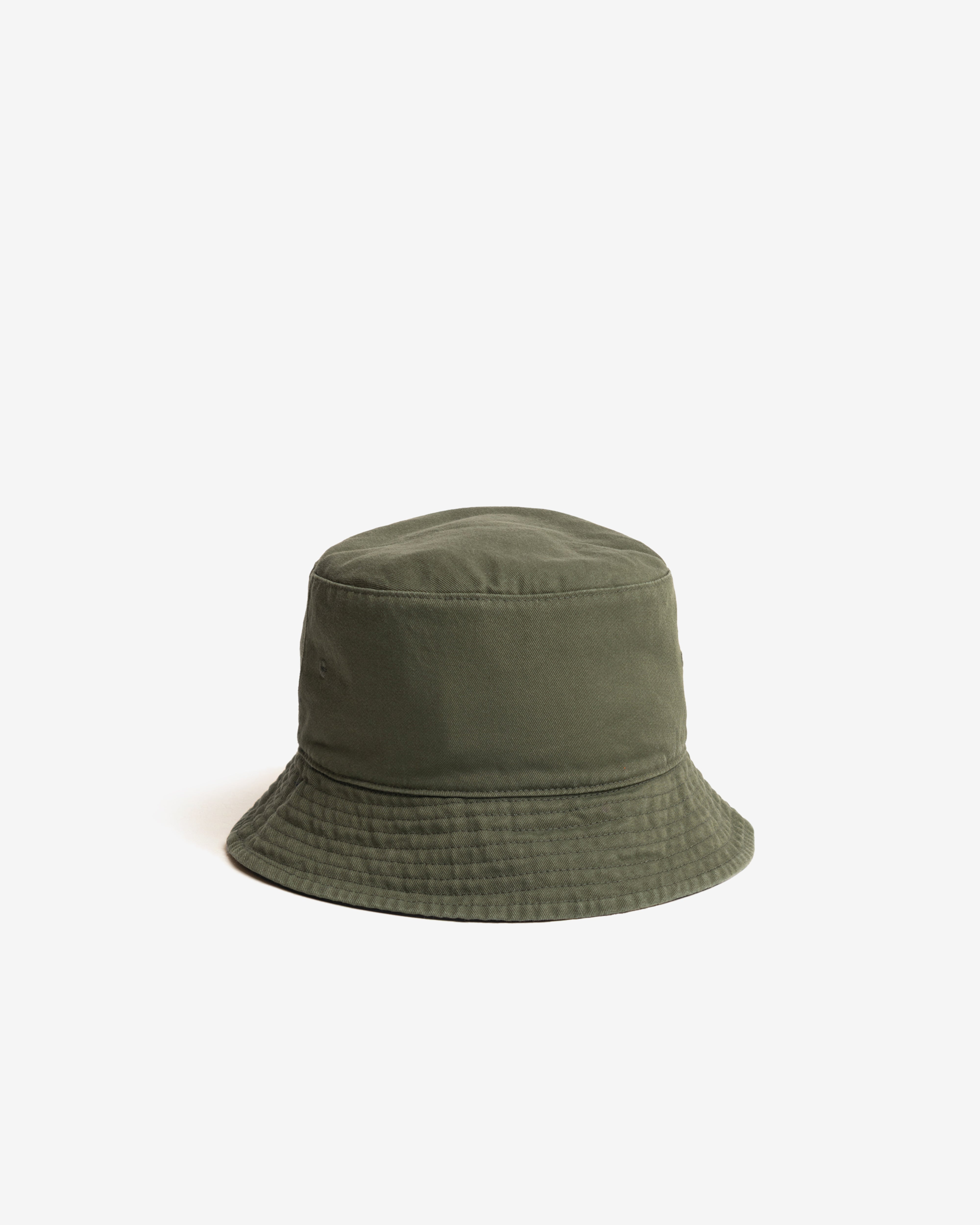 Stüssy: Men's Reversible Stock Bucket Hat (Black/Olive) | DSMNY E-SHOP