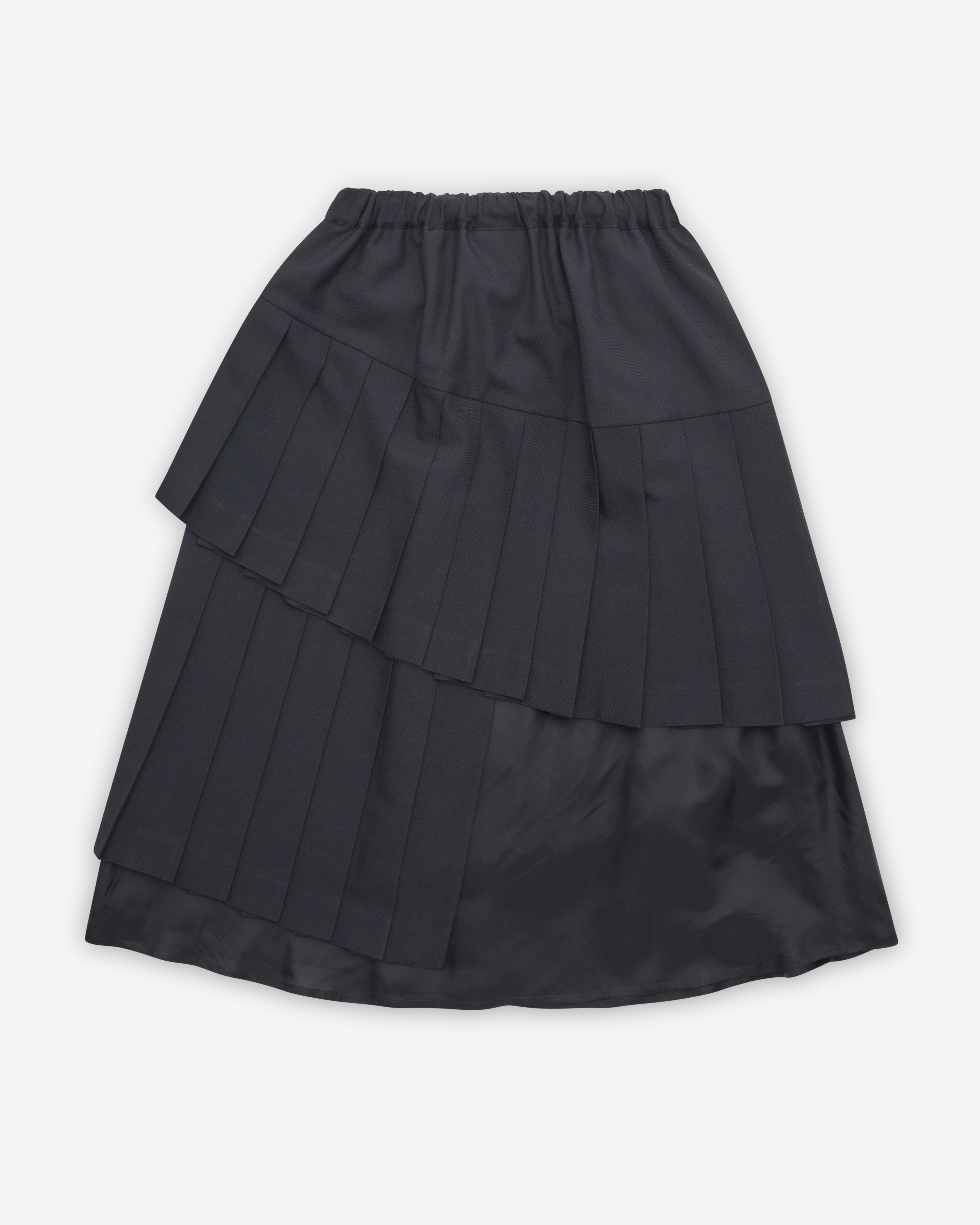 Noir Kei Ninomiya: Women's Tiered Pleated Skirt (Black) | DSMNY E-SHOP