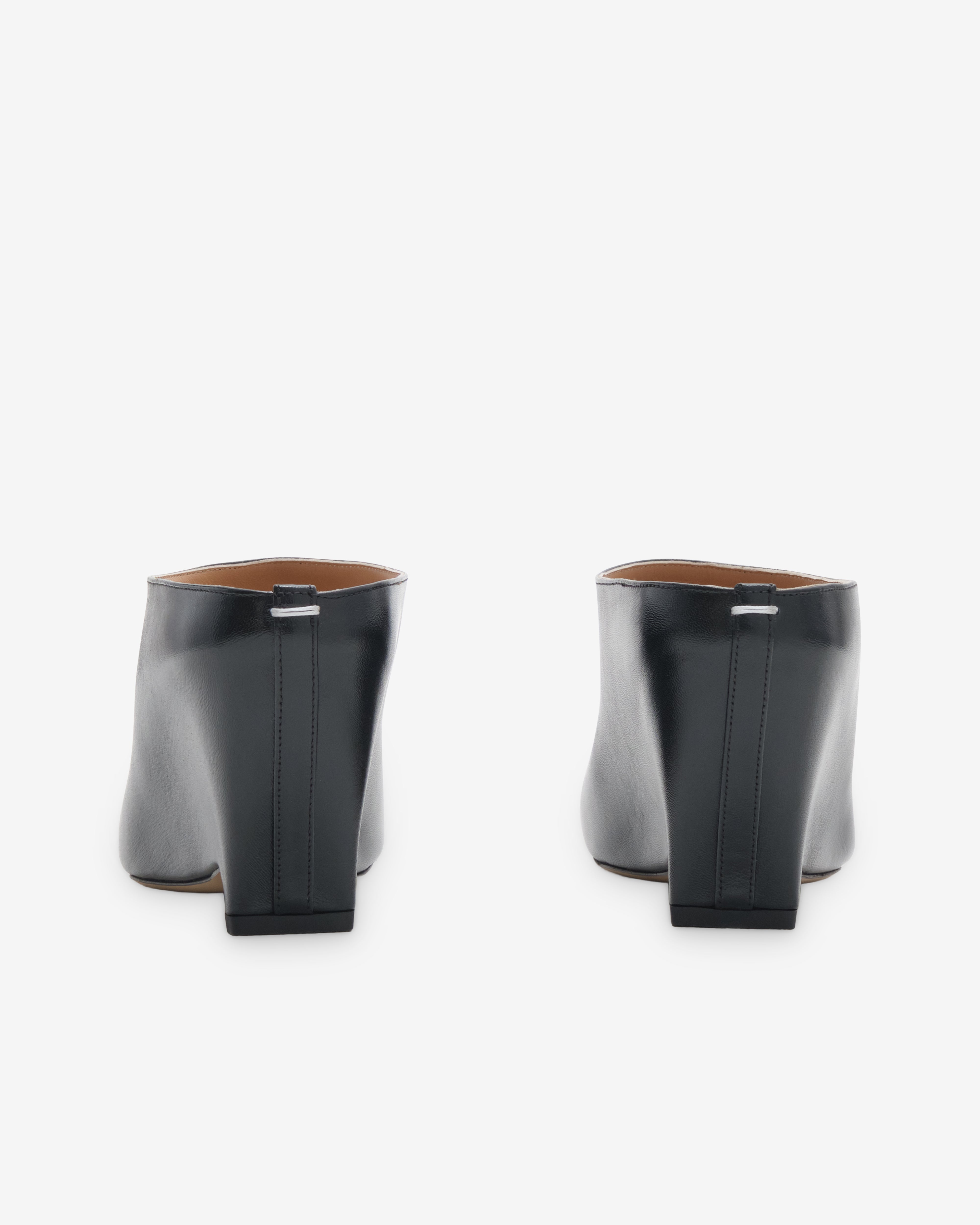 SALE【新品未使用】MaisonMargiela BlockHeelsサンダル Maison Margiela: Women's Heel-Less Mules (Black) | DSMNY E-SHOP