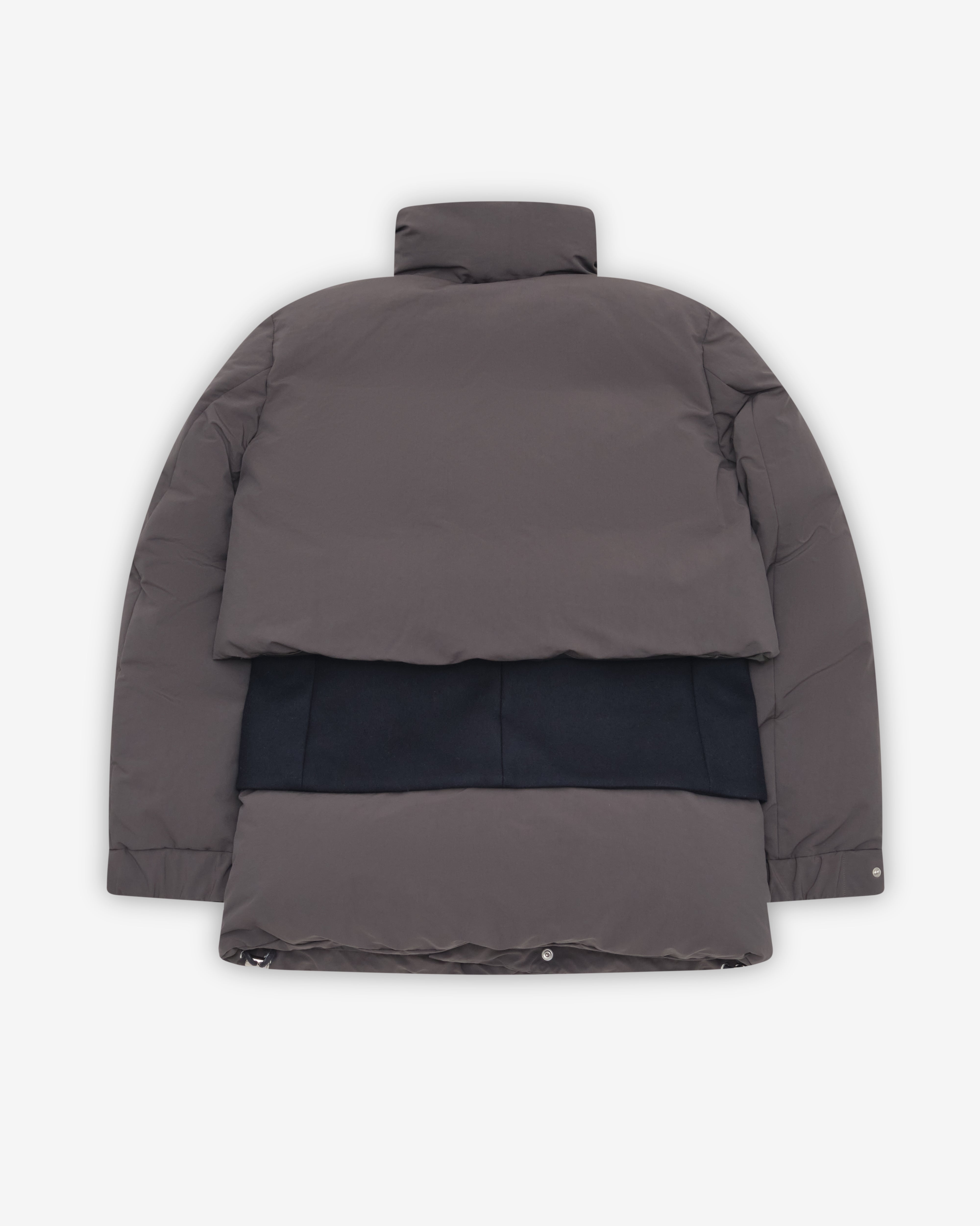 sacai | DSMNY E-SHOP