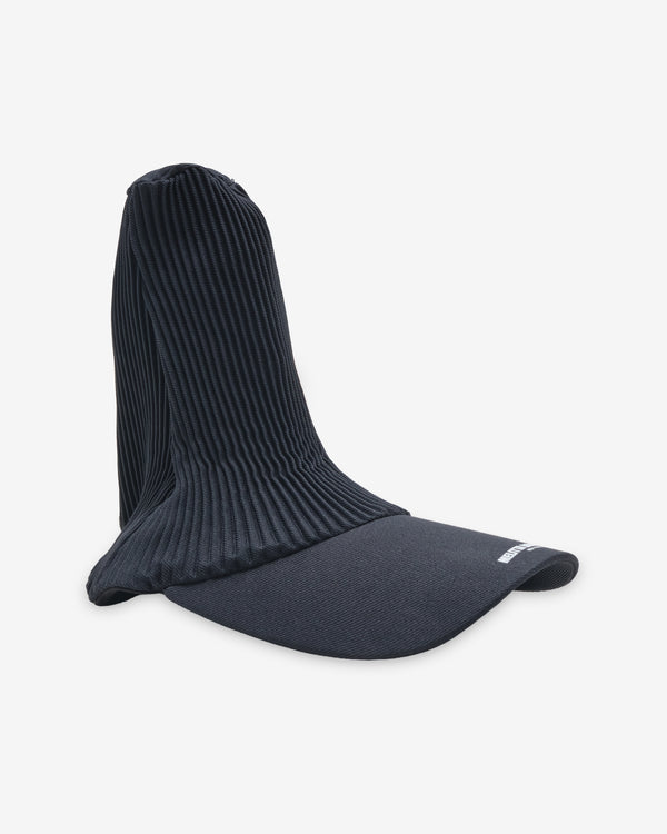 Melitta Baumeister - Women's Pointy Cap - (Black)
