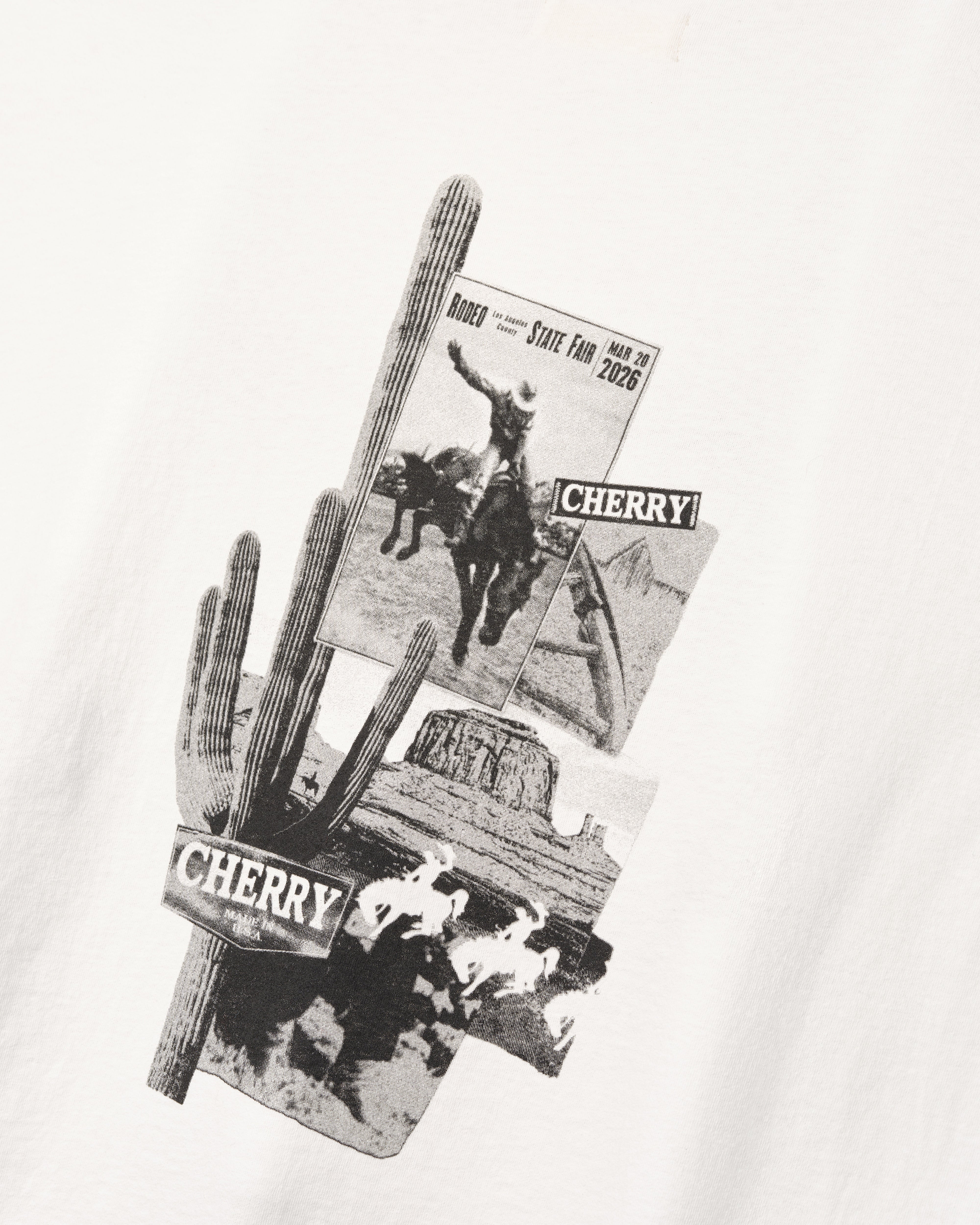 Cherry Los Angeles: Men's Desert Boxy T-Shirt (Vintage White