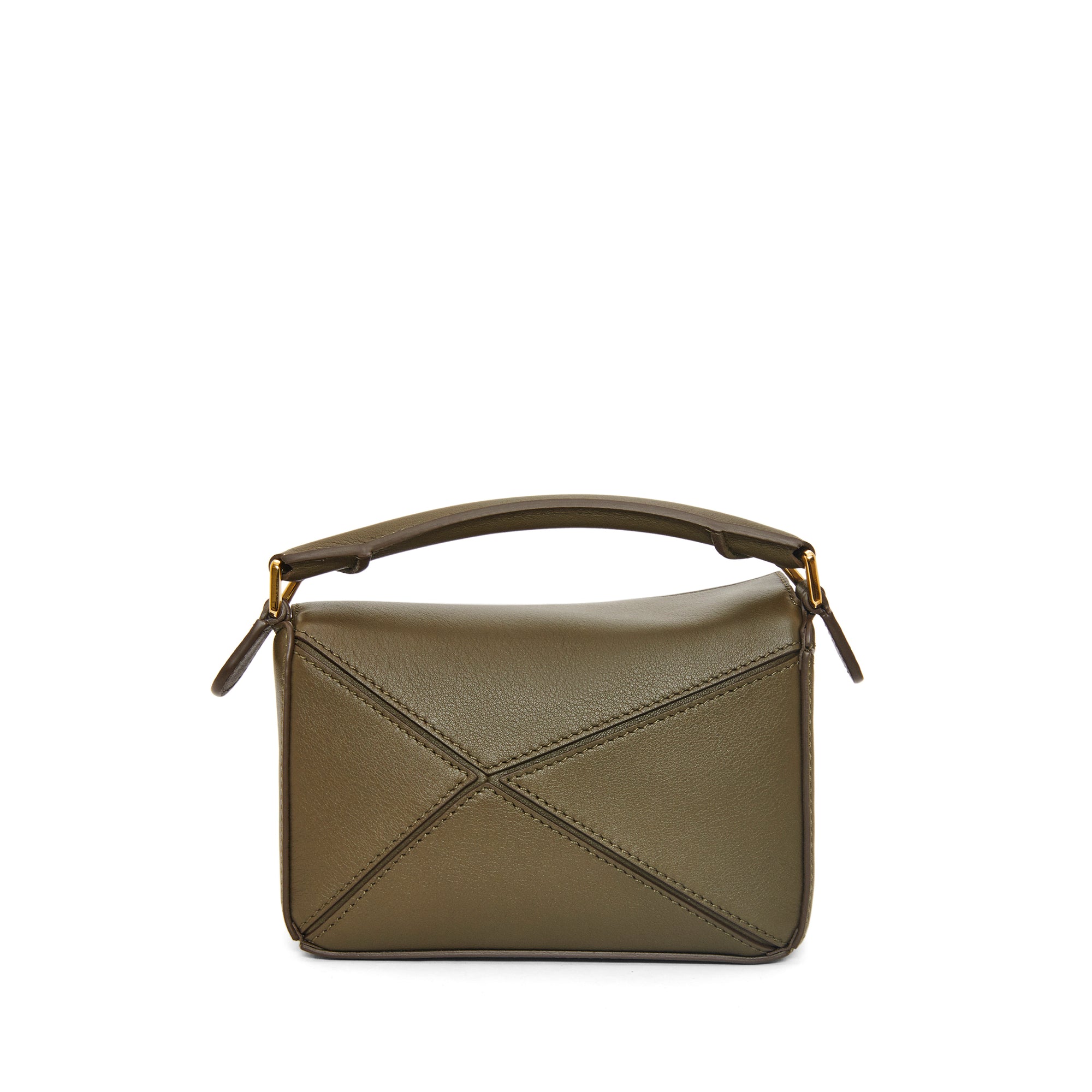 Loewe Puzzle Bags 🤝 Us #handbagenvy #designerbags #officelife #loeweb, loewe  puzzle bag