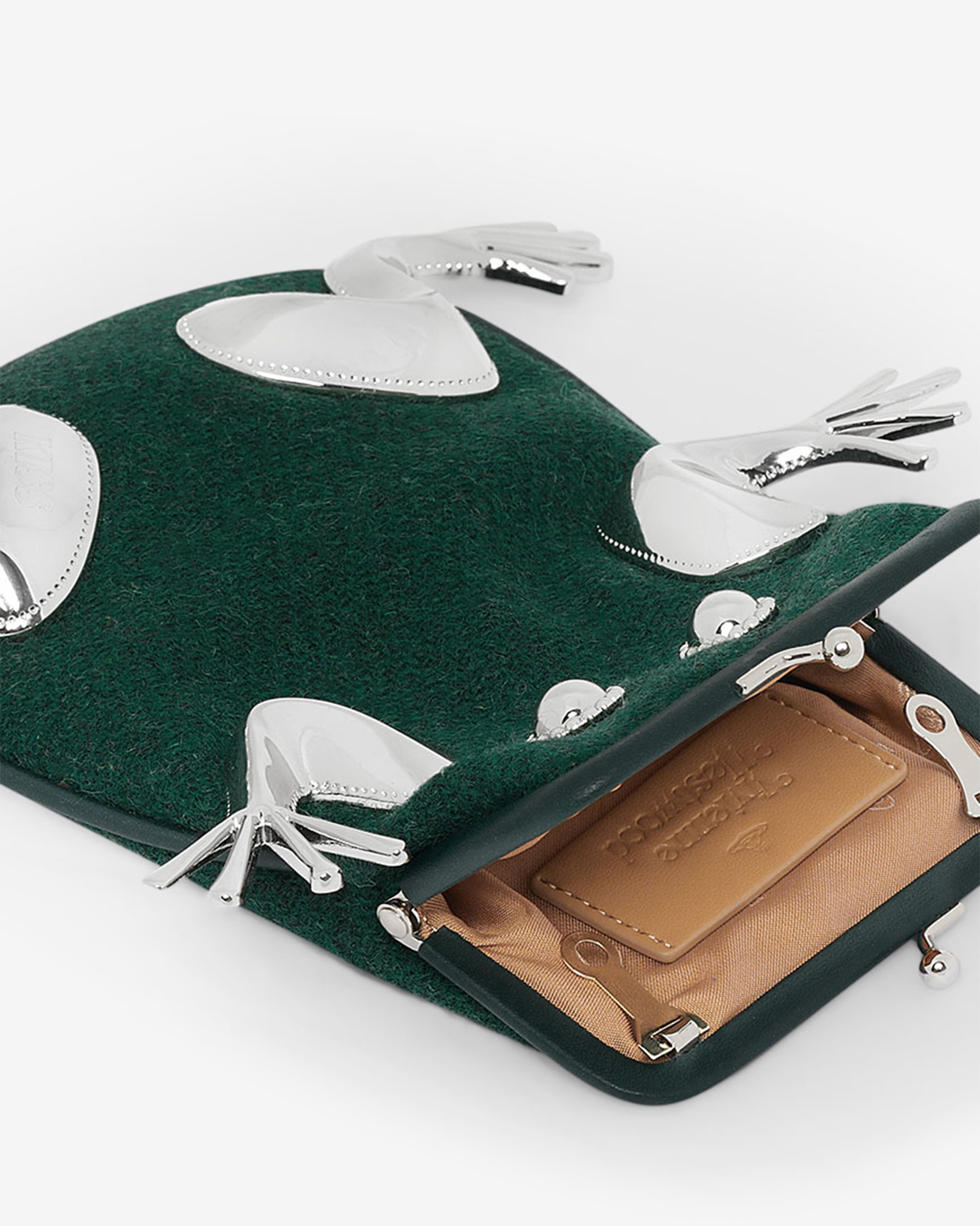 Vivienne Westwood: Women's Prince Frog Frame Purse (Green