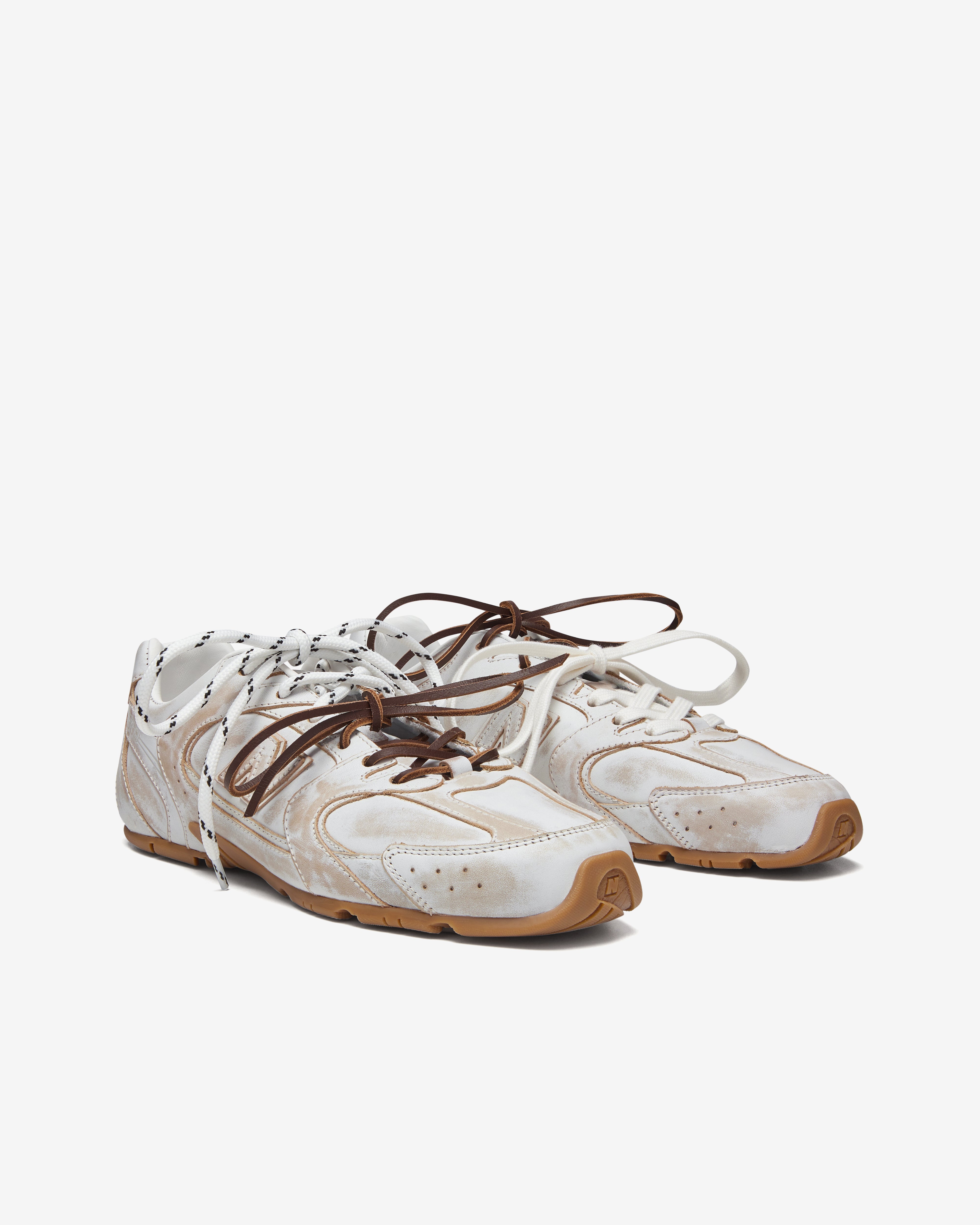 Miu Miu: Women's New Balance 530 Sneaker (White) | DSMNY E-SHOP