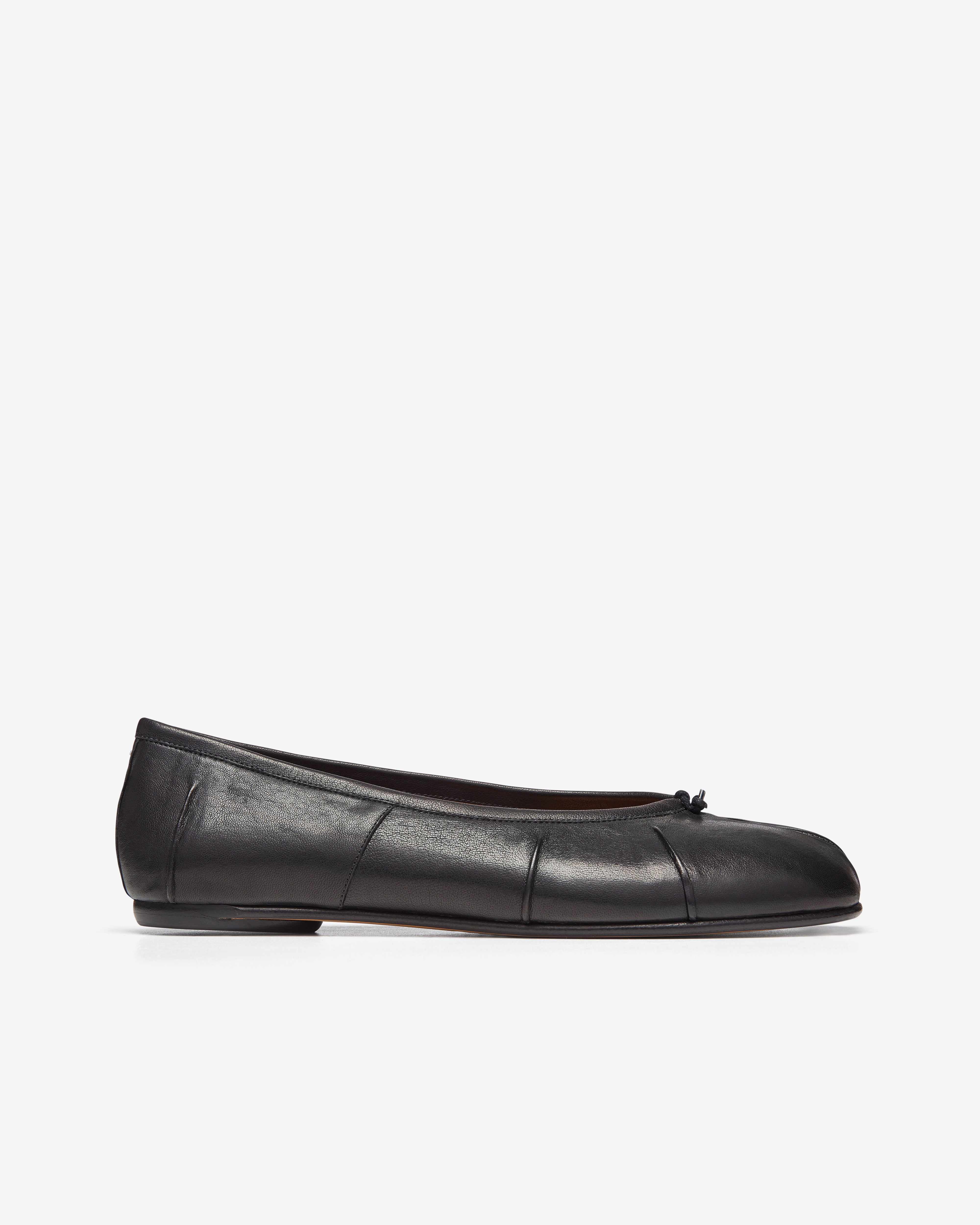 Maison Margiela: Men's Tabi Ballerina (Black) | DSMNY E-SHOP