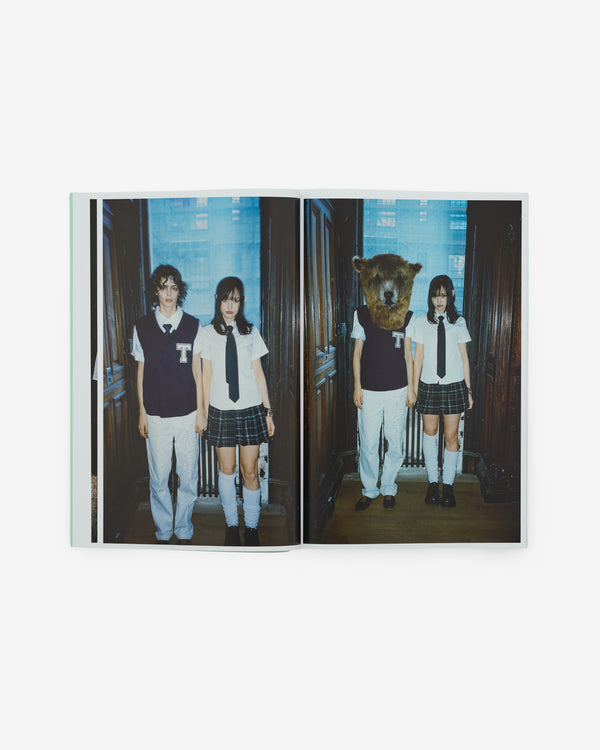 Idea - Anne Imhof's DOOM Book - (By Tess Petronio)