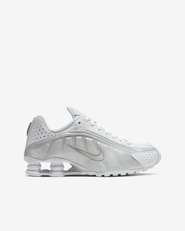 Nike - Shox R4 Sneakers - (AR3565-101)