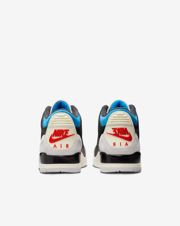 Nike - Men's Air Jordan 3 Retro OG Sneakers - (Black/Chile Red)