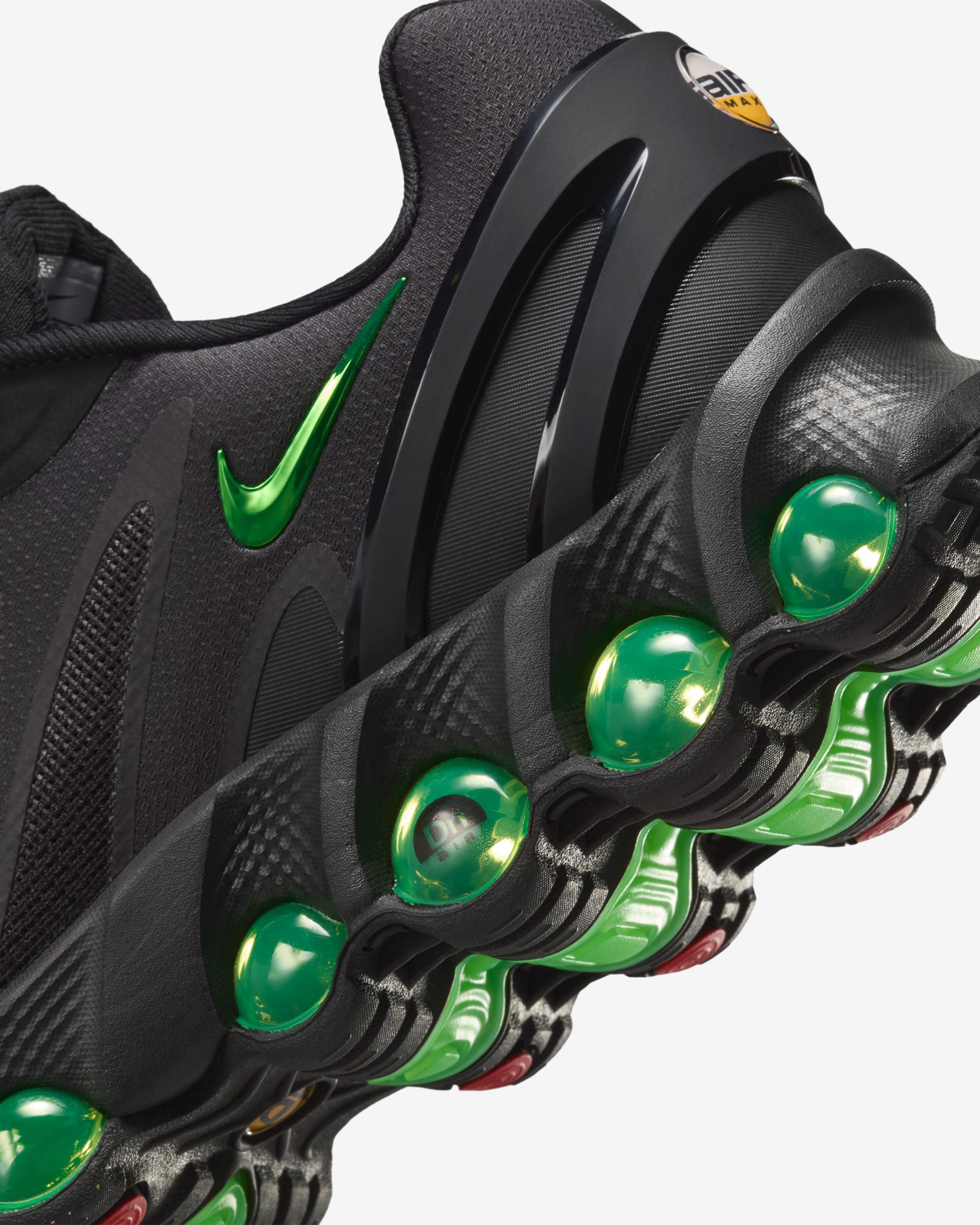 Nike: Men's Air Max DN8 Sneakers (Black/Green) | DSMNY E-SHOP