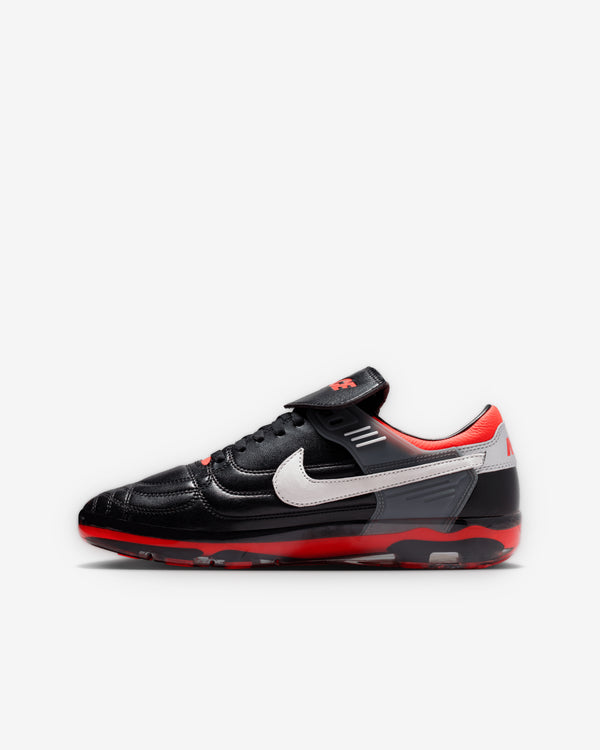 Nike - Men's England X Palace CryoShot Air Sneakers - (Black/White/Crimson)