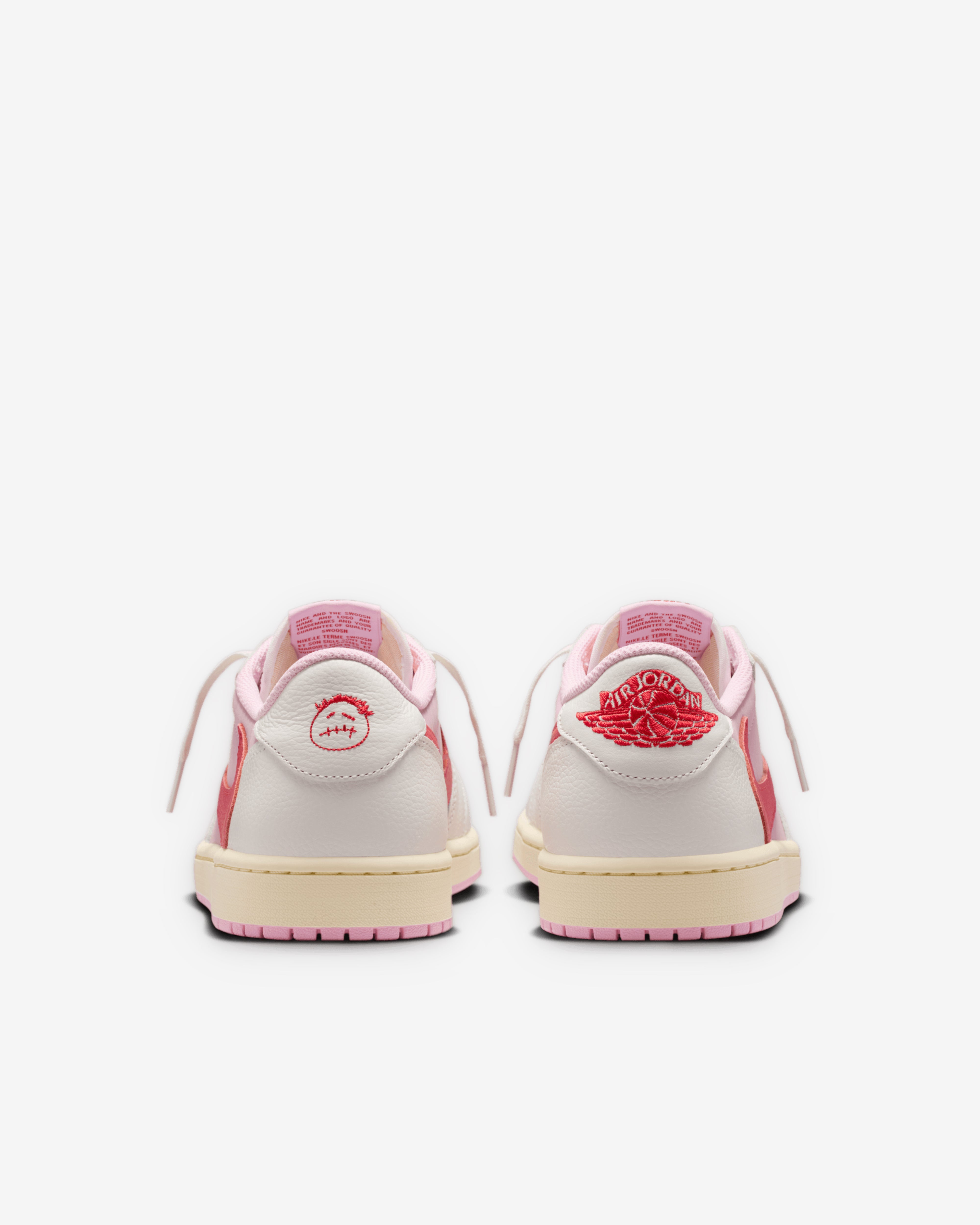 あるぐれ　トラヴィス Nike: Men's Travis Scott Air Jordan 1 Low OG Sneakers (Sail