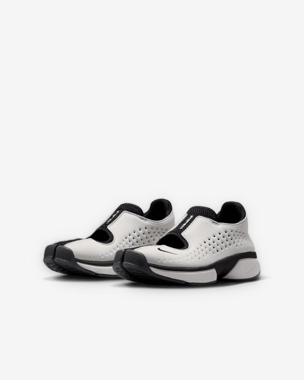 Nike - Rift 2 - (Metallic Silver)