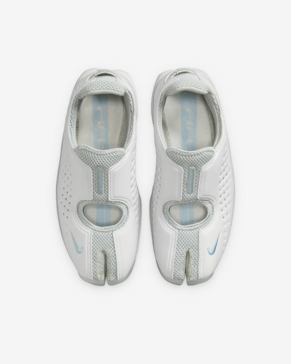 Nike - Women's Rift 2 Sneakers - (Summit White Swan)