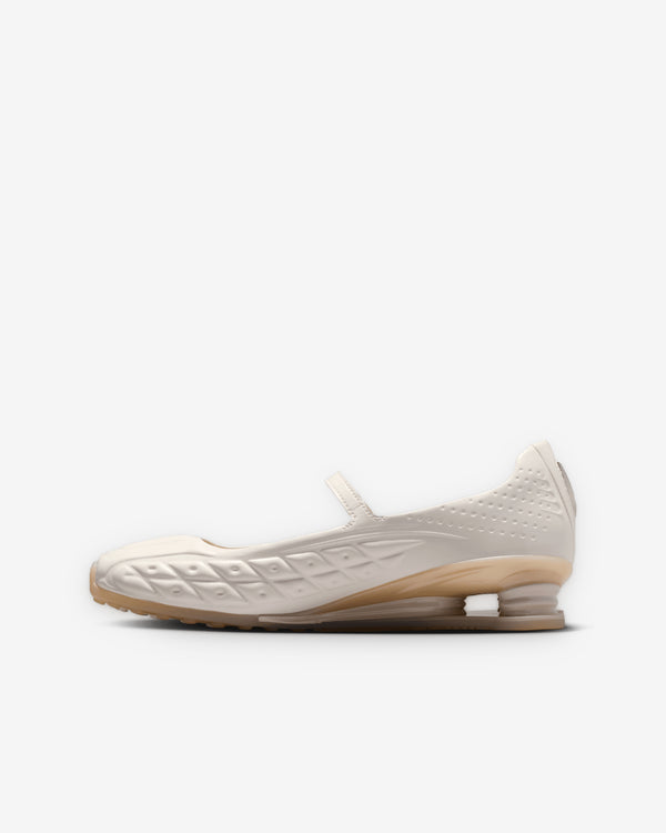 Nike - Women's Shox Z Calistra Sneakers - (Pale Ivory/Oatmeal)