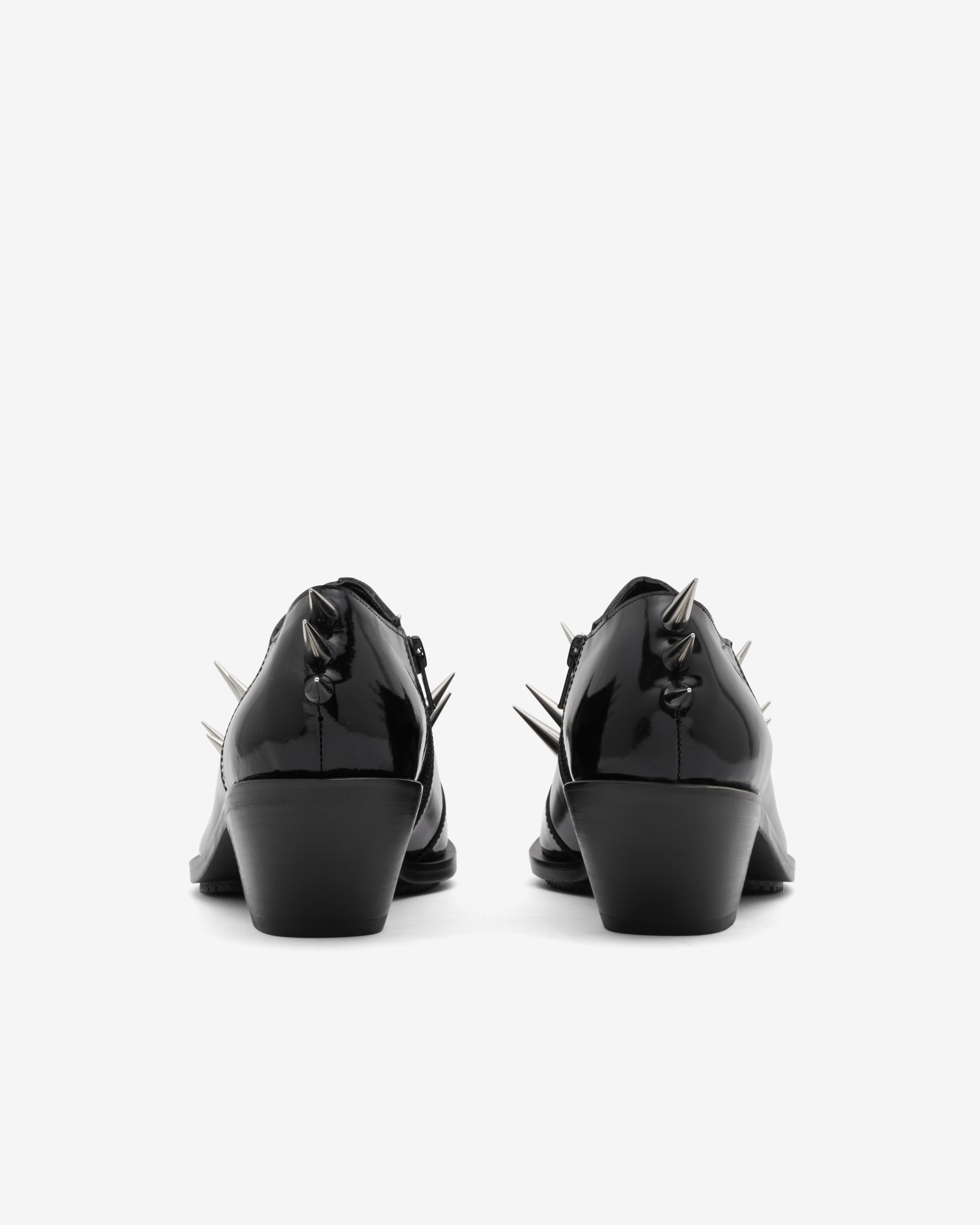 靴 JUNYA WATANABE Leather Shoes Junya Watanabe: Women's Spiked Leather Shoes (Black) | DSMNY E-SHOP