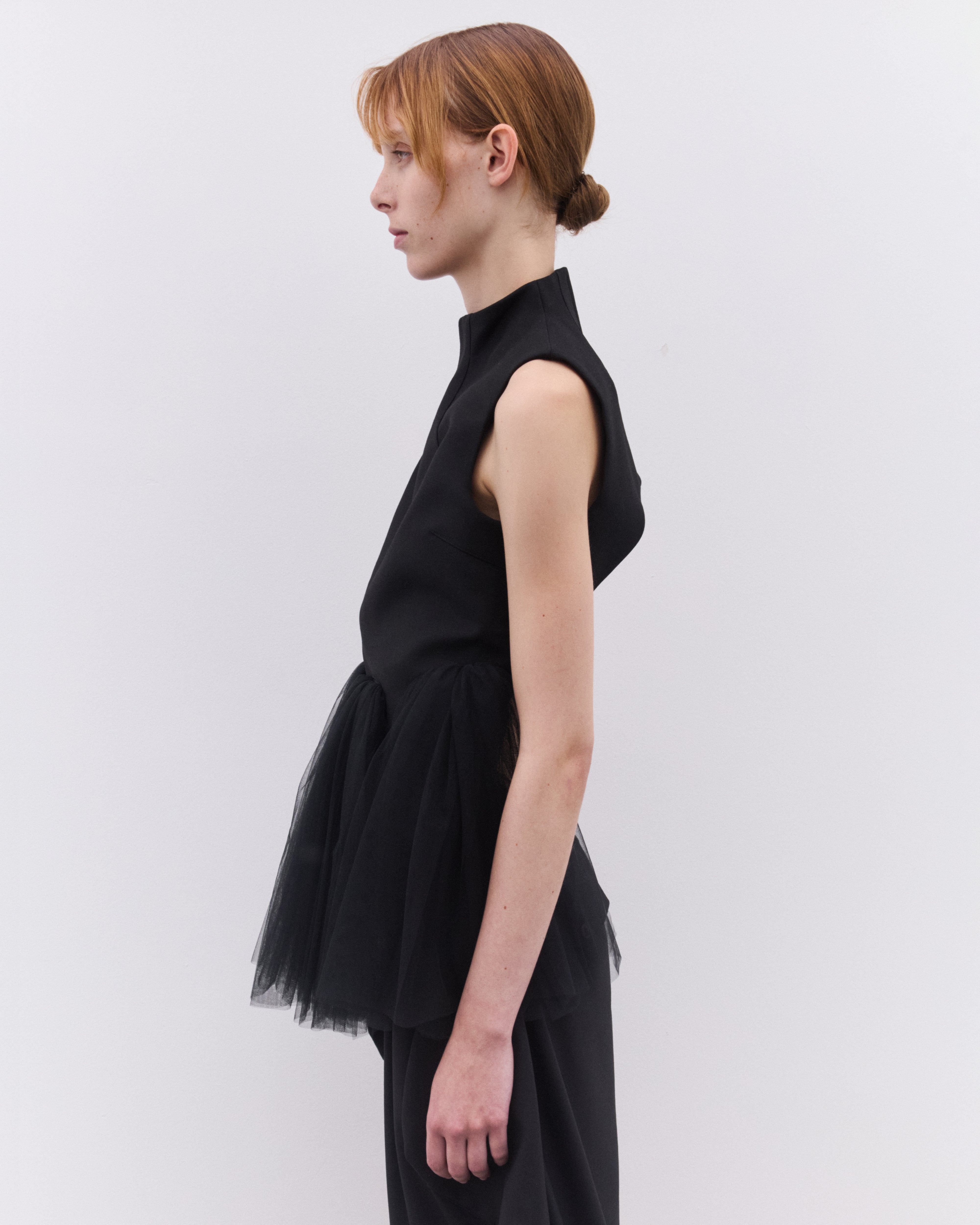 Noir Kei Ninomiya: Women's Peplum Tulle Top (Black) | DSMNY E-SHOP
