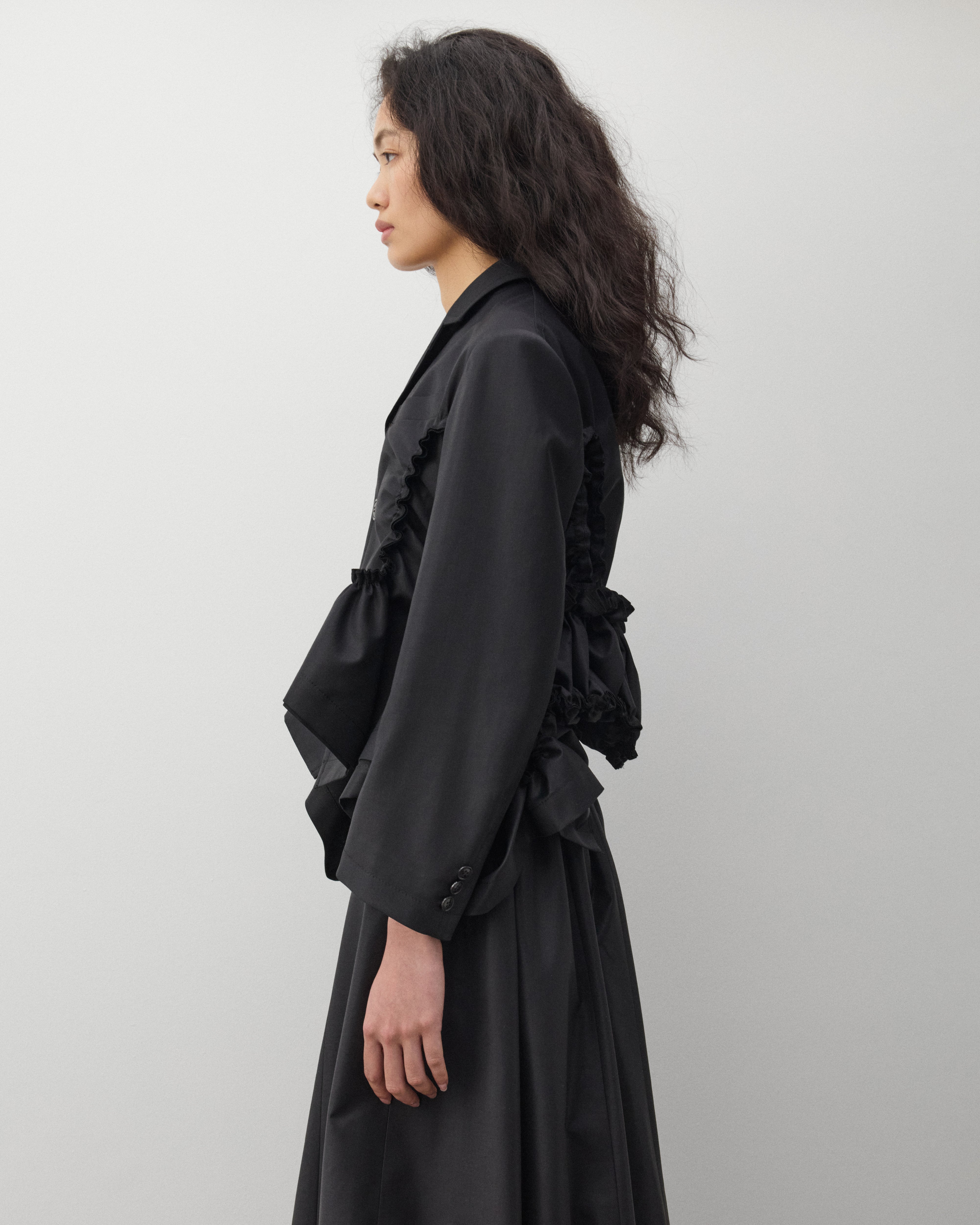 Tao: Women's Cropped Blazer (Black) | DSMNY E-SHOP