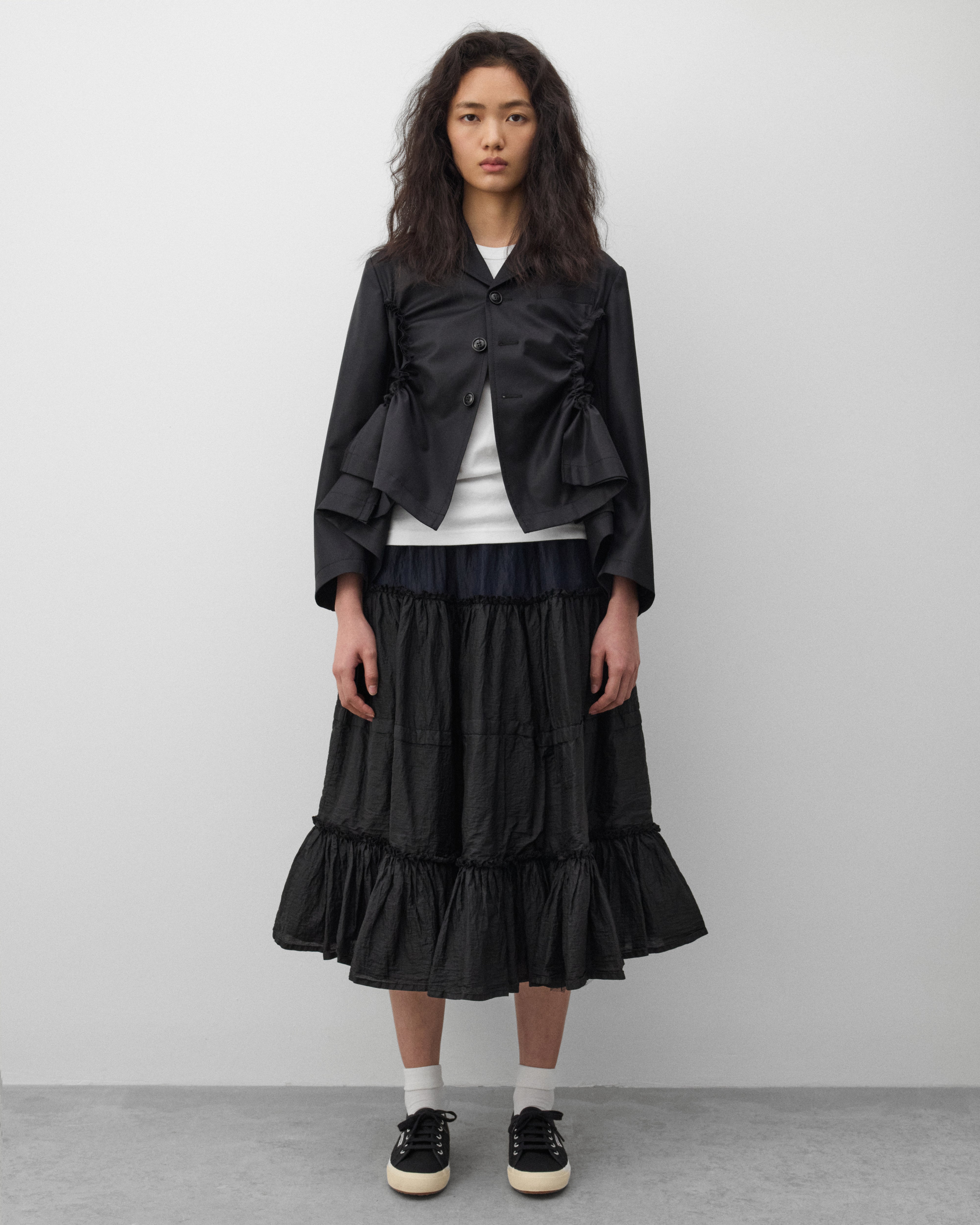 たろー　レディース　BLK M Tao: Women's Cropped Blazer (Black) | DSMNY E-SHOP