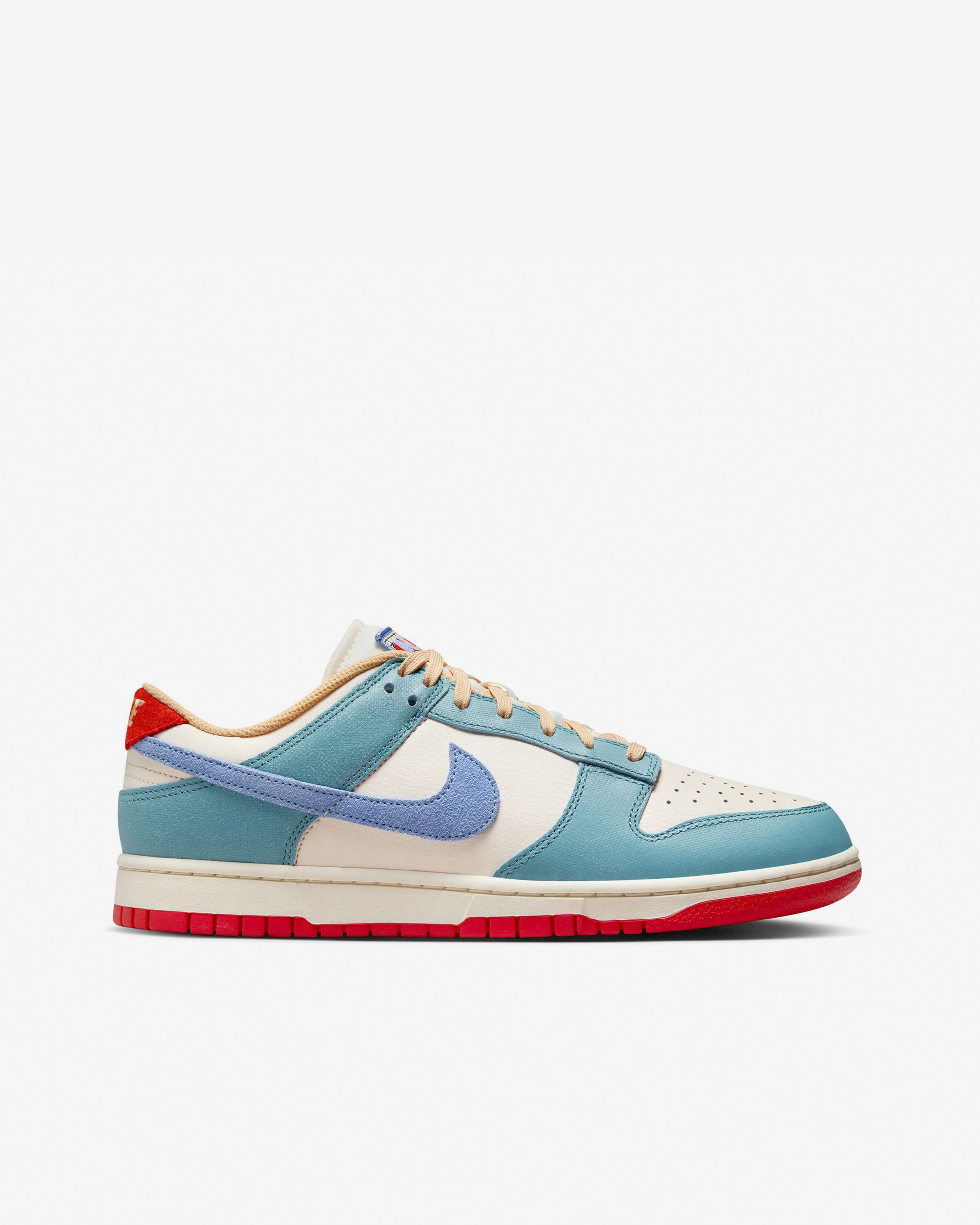 Dunk low fashion royal