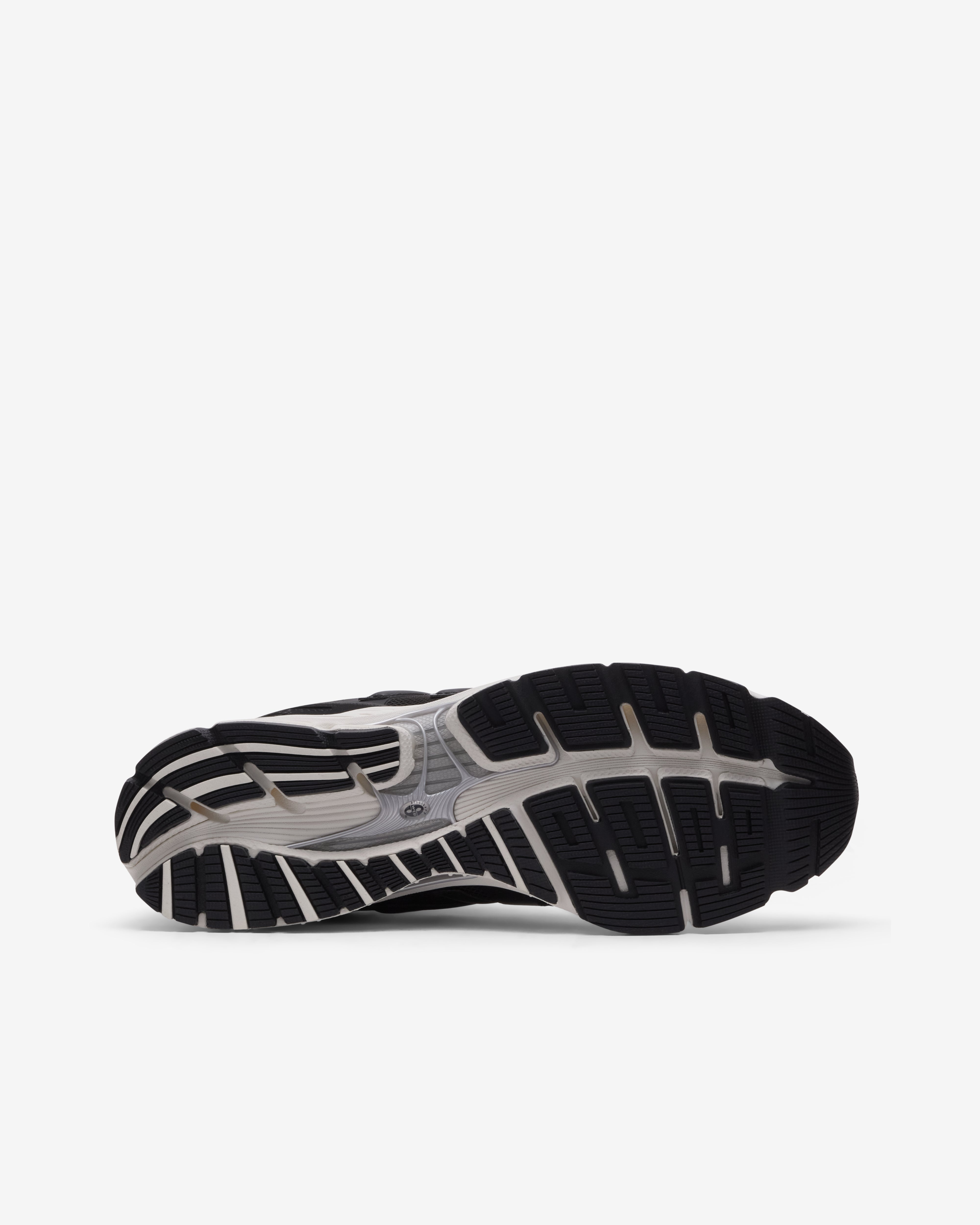 New Balance: Men's JJJJound 1890 Sneakers (Black) | DSMNY E-SHOP