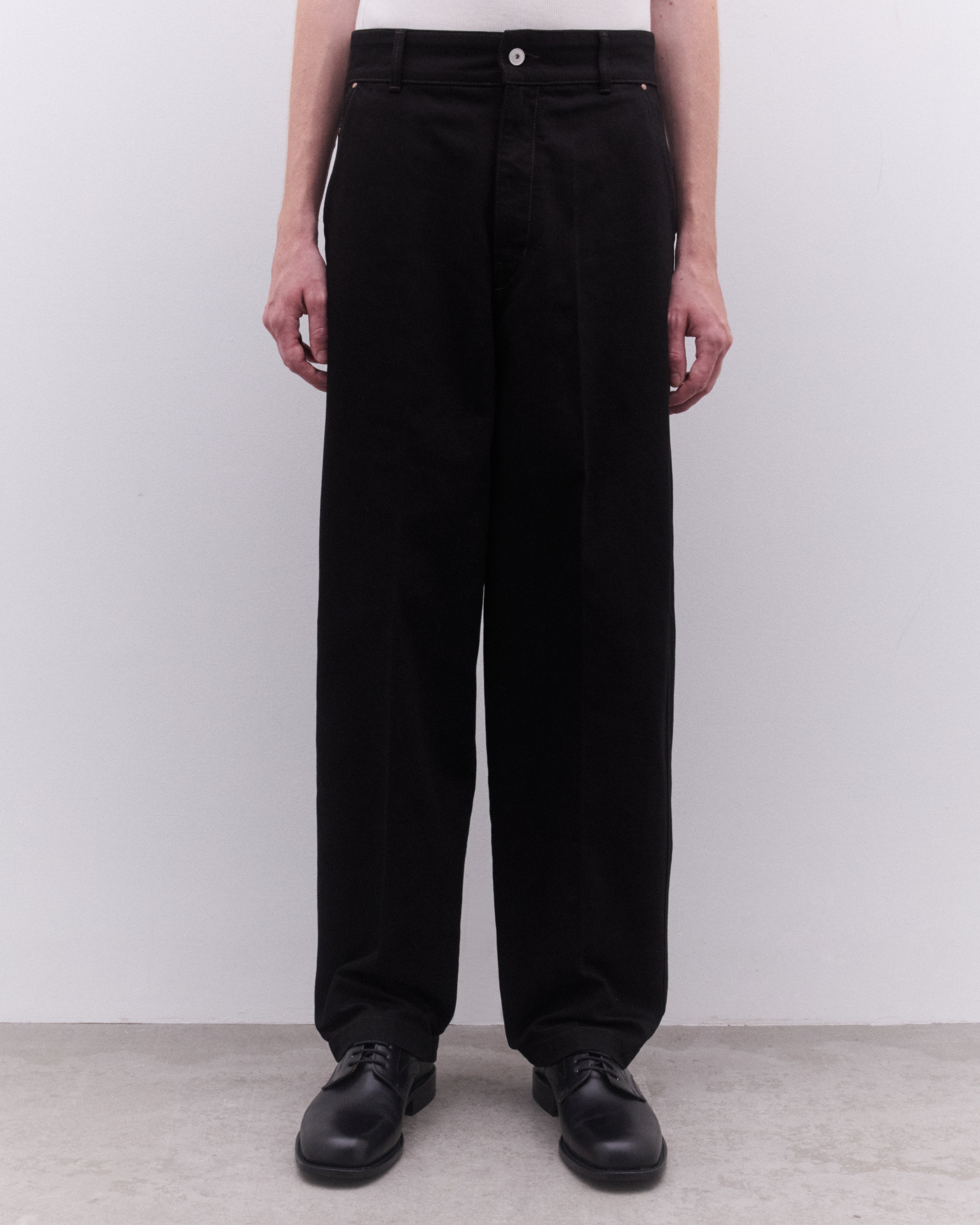 Lemaire: Men's Maxi Barrel Workwear Pants (Black) | DSMNY E-SHOP