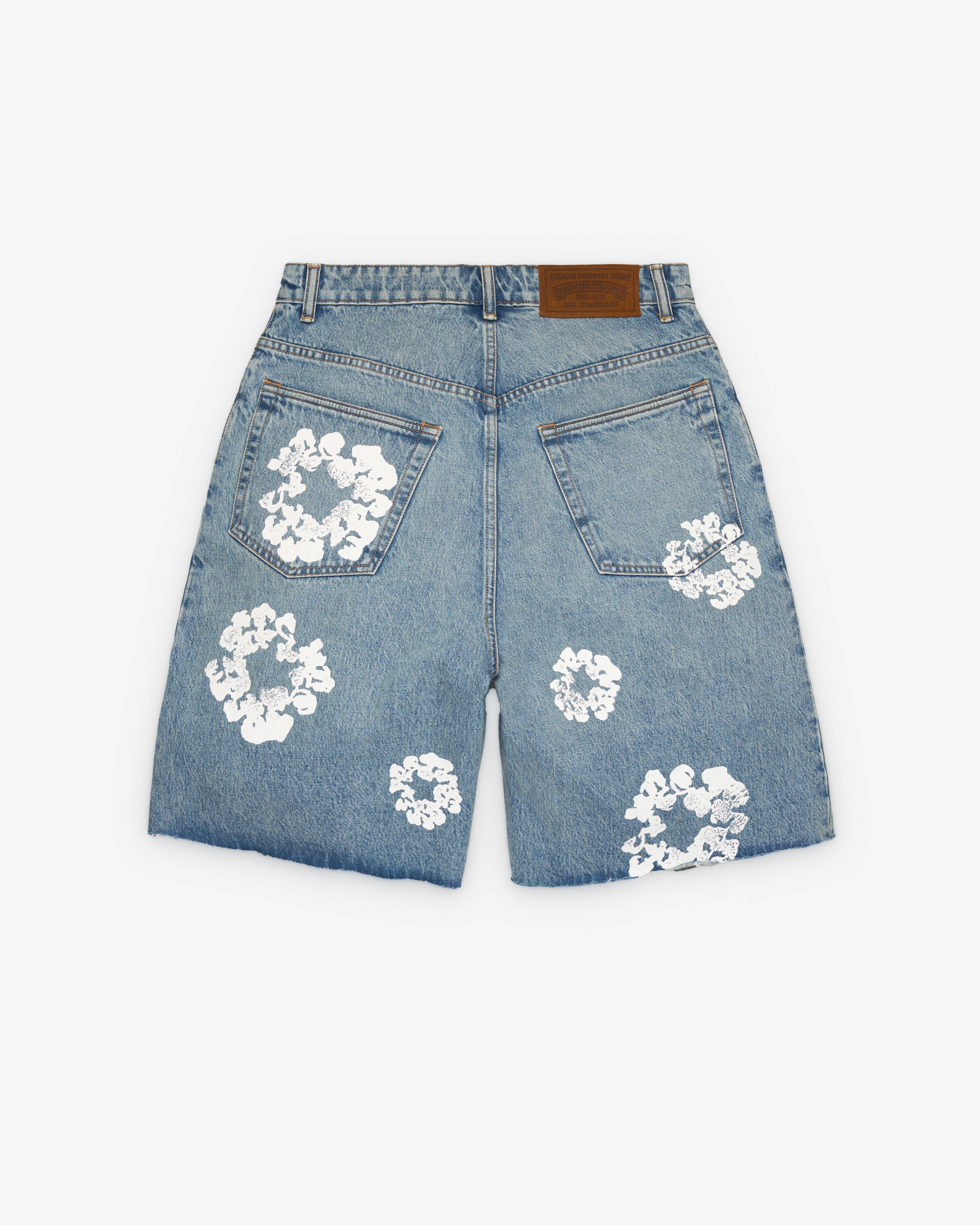 DENIM TEARS READYMADE フラワーショートパンツ Denim Tears: Men's Cotton Wreath Denim Shorts (Light Wash) | DSMNY
