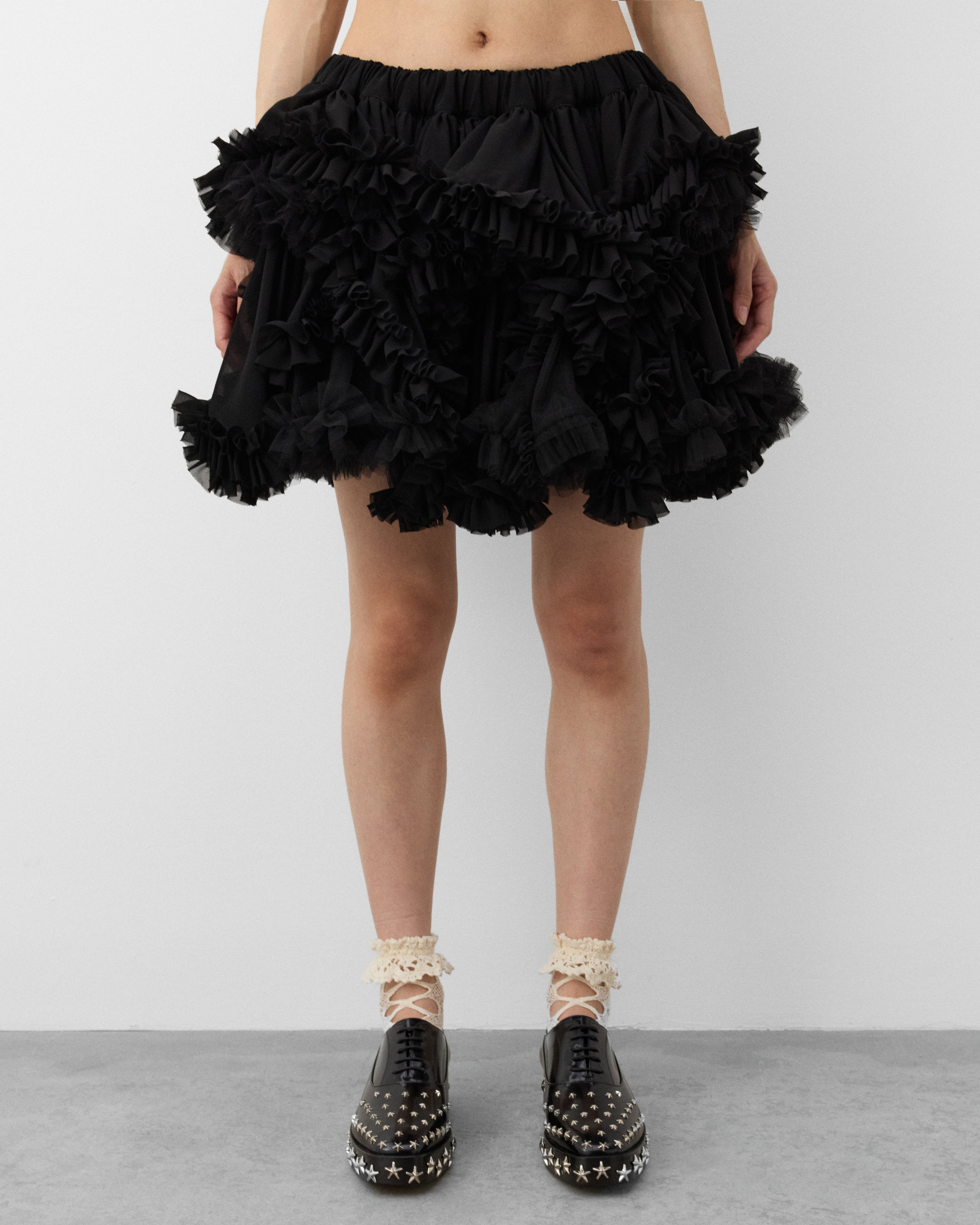Noir Kei Ninomiya: Women's Tulle Mini Skirt (Black) | DSMNY E-SHOP