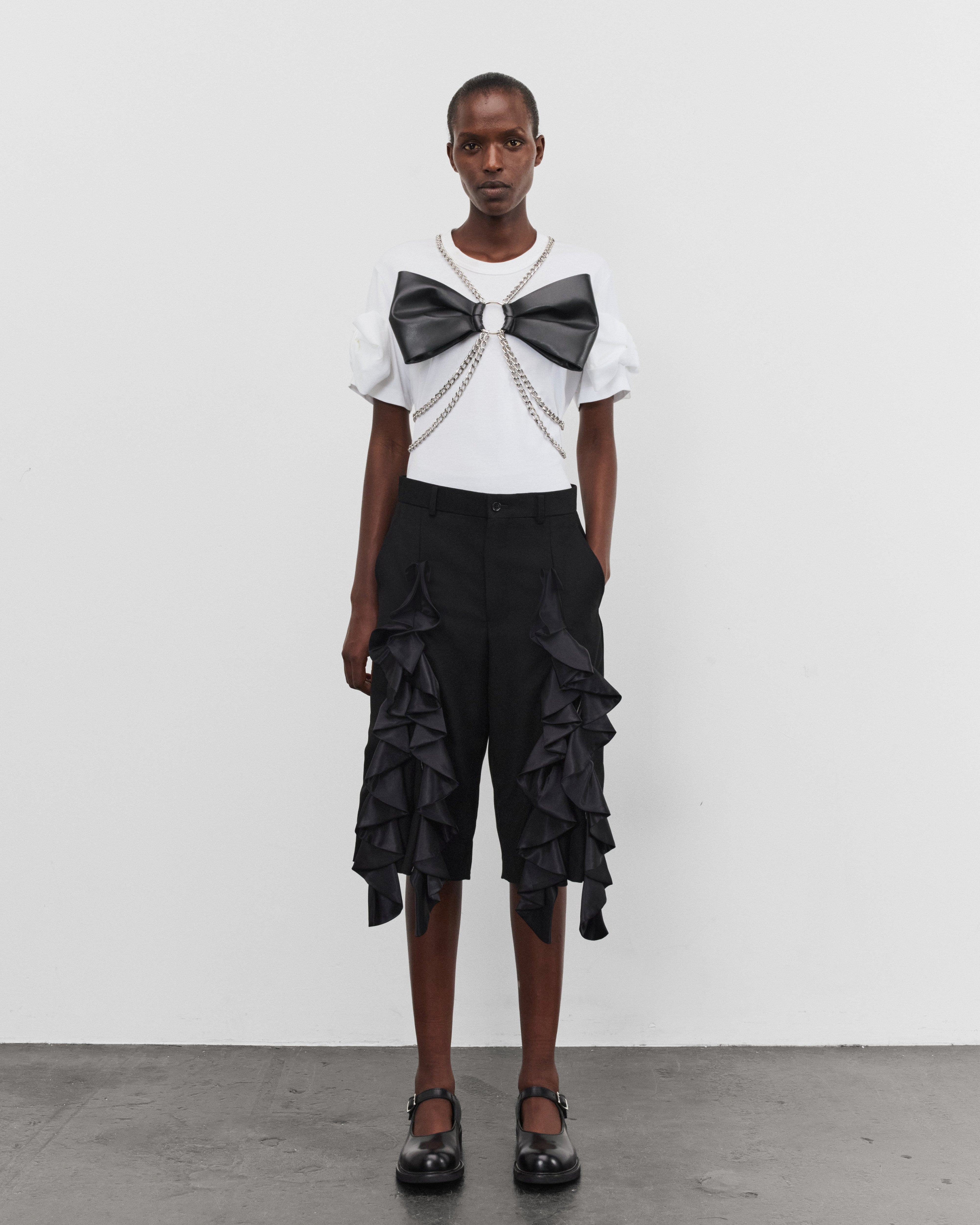 Noir Kei Ninomiya: Women's Cropped Zip Ruffle Trousers (Black