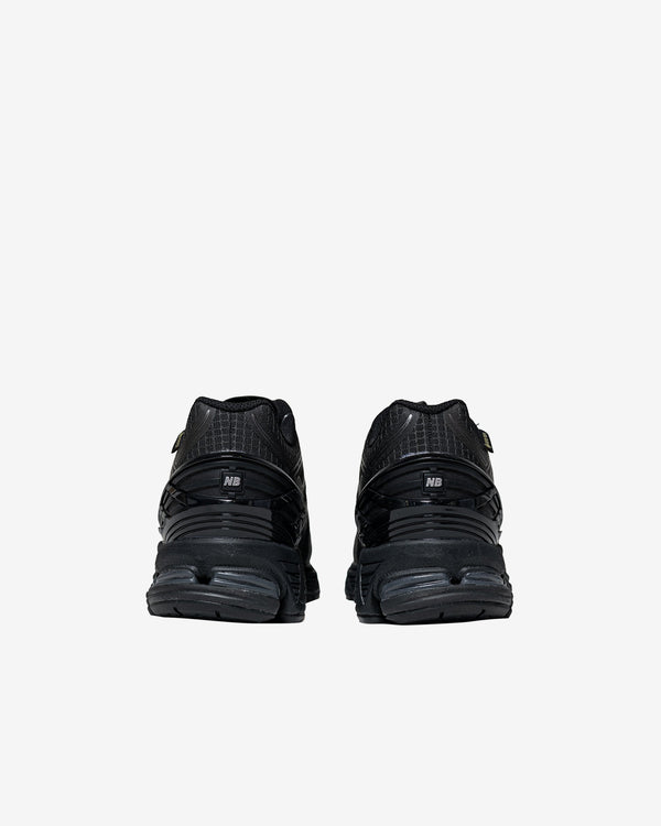 New Balance - Men's 1906 Sneakers - (Black)