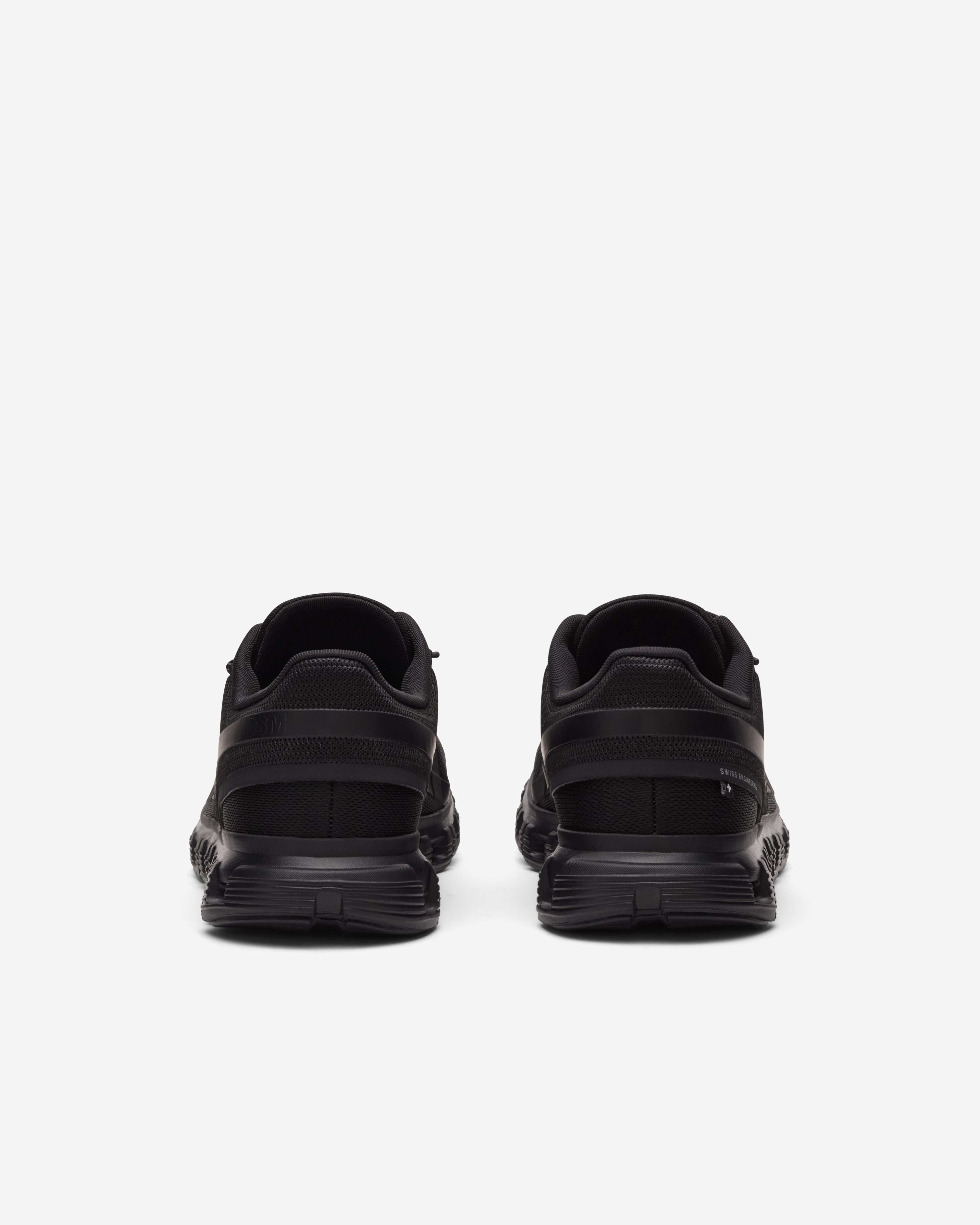 靴 26 ON DOVER STREET MARKET CLOUD 6 DSM On-Running: Men's DSM On Cloud 6 Sneakers (Midnight) | DSMNY E-SHOP