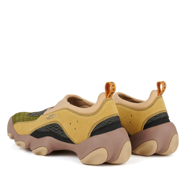 Brain Dead - Men's Oakley Factory Team Flesh Sneakers - (Whey/Multi)