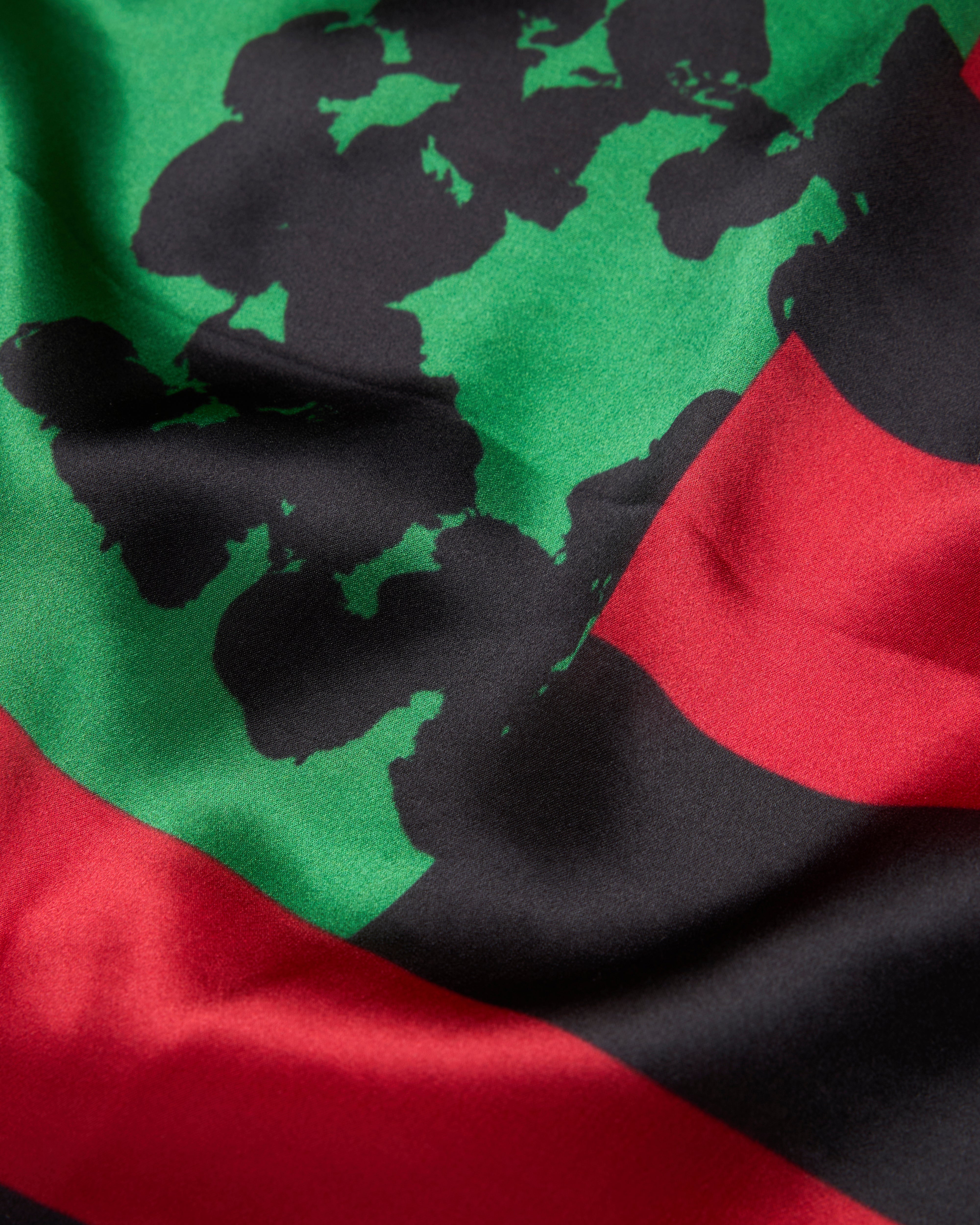 Denim Tears: Men's Pan African Wreath Flag Scarf (Red/Black/Green
