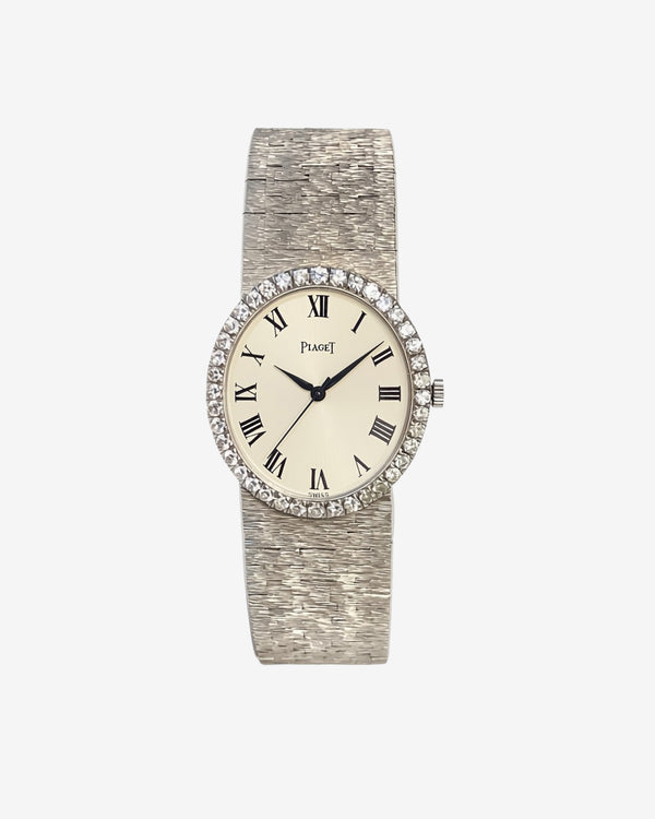 Classic 55- Piaget 18k White Gold Oval Diamond Set Bezel 9826 - (White Gold)