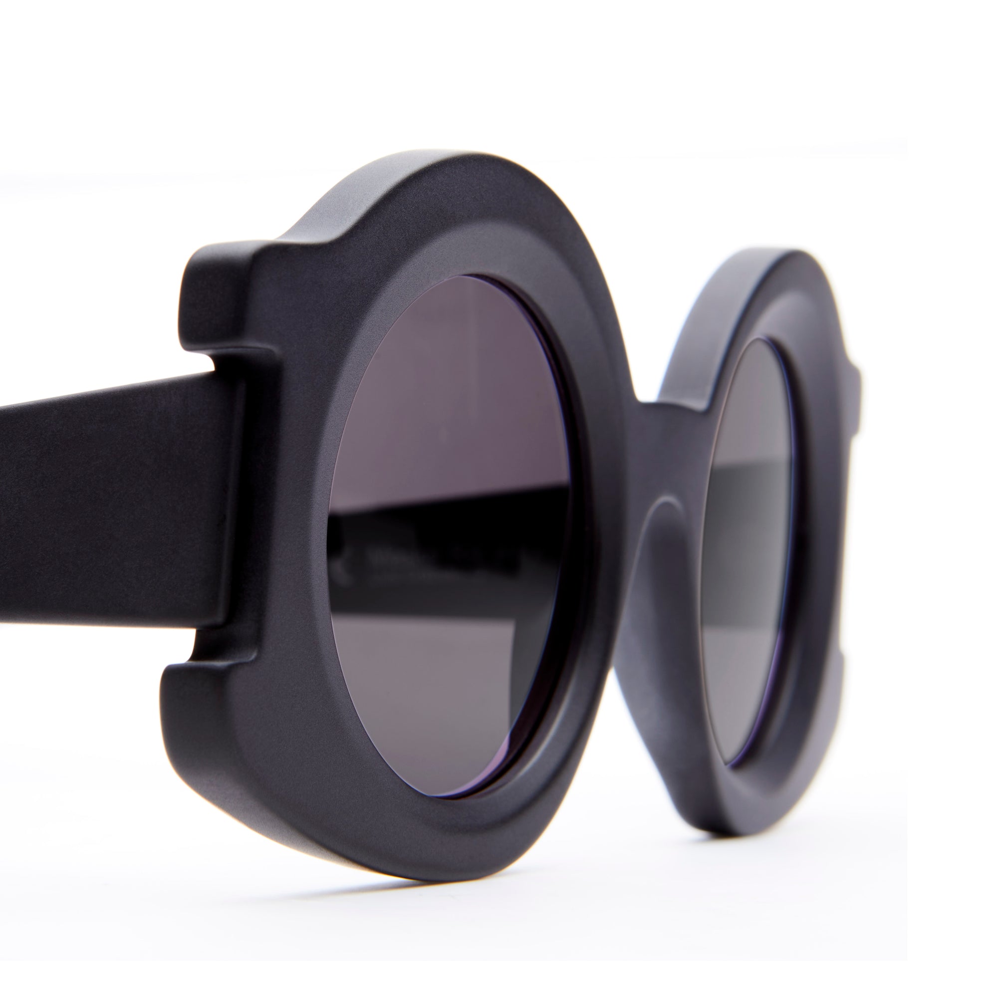 Kuboraum - R4 Sunglasses - (Black) view 3