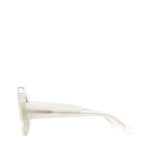 Kuboraum - R4 Sunglasses - (Milk)