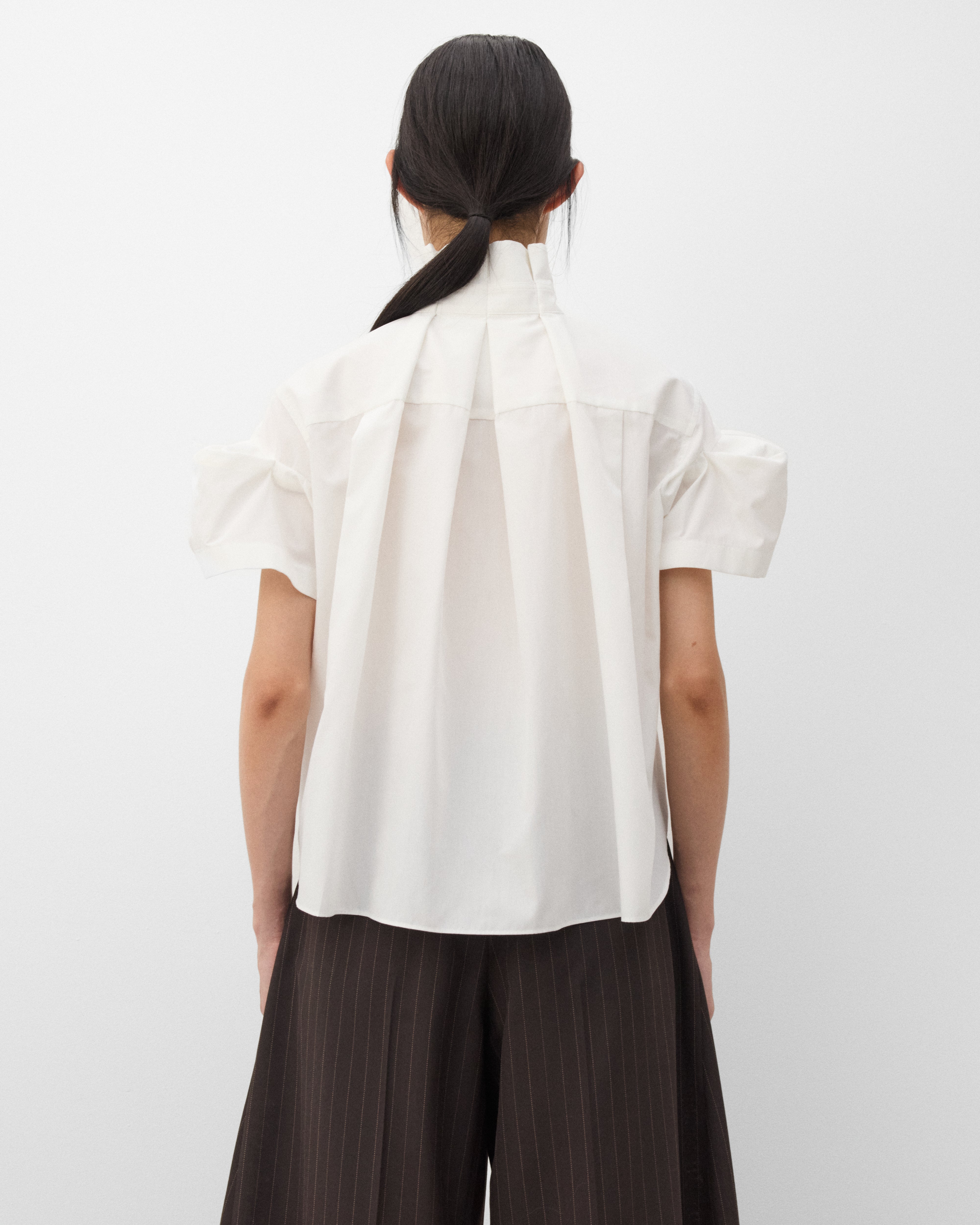 Sacai: Women's Poplin Shirt (Off White) | DSMNY E-SHOP
