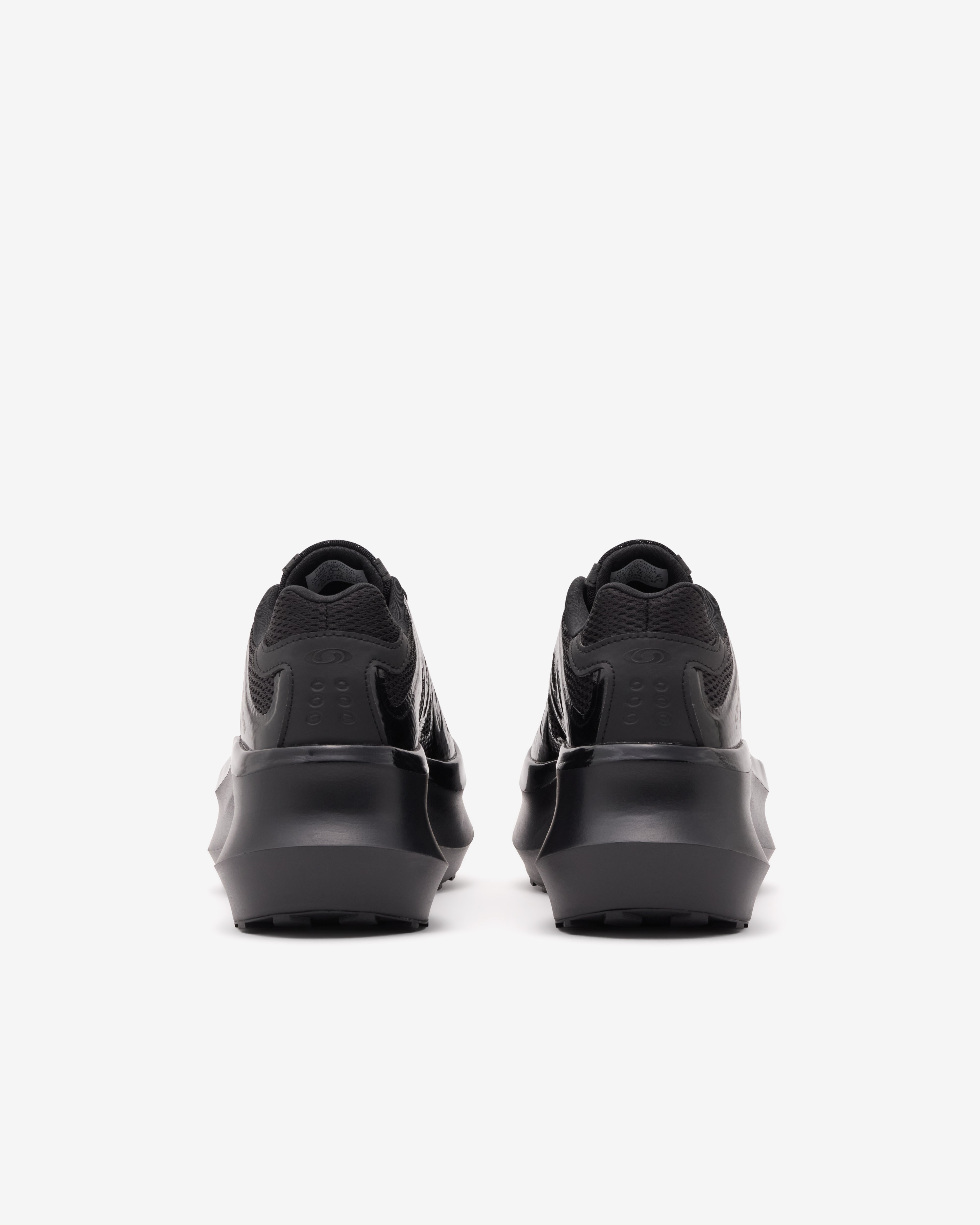 COMME des GARCONS × SALOMON XT-WHISPER Comme des Garçons Adds A Stacked Platform To The Salomon XT