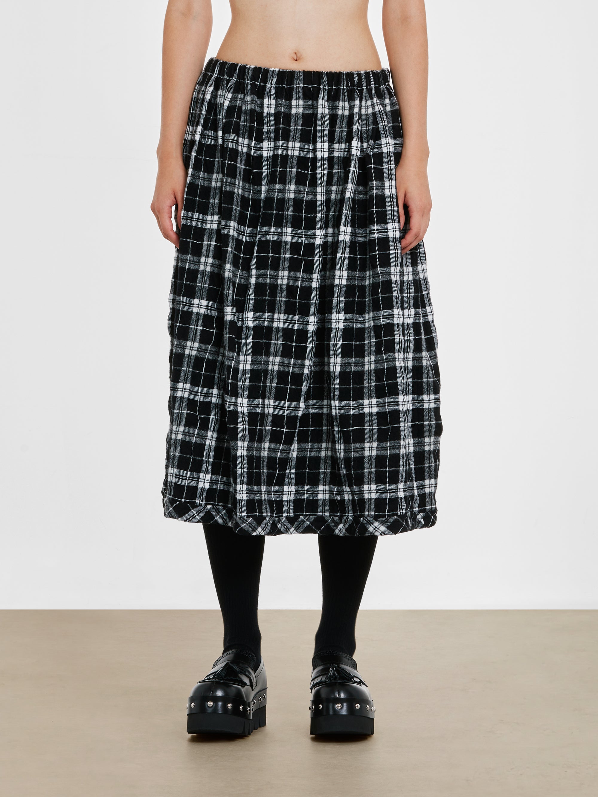tao - Women's Tartan Skirt - (Black/White) view 1