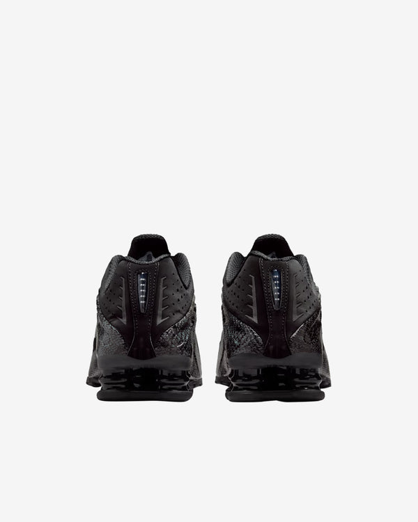 Nike - Women's Shox R4 Sneakers - (Black/Black)