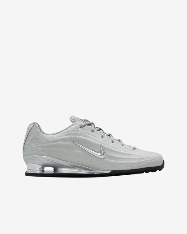 Nike - Women's Shox Z Sneakers - (Silver/Black)