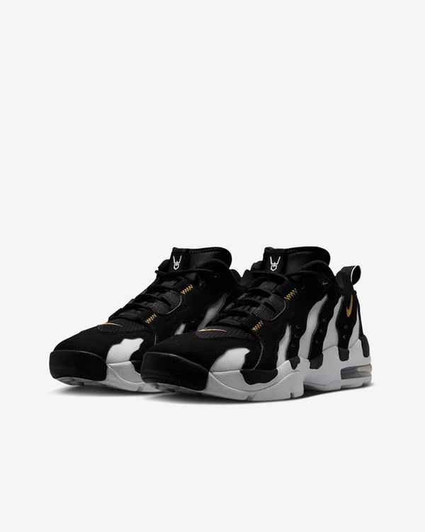 Nike - Men's Air Diamond Turf Max '96 Low Sneakers - (Black/Gold)
