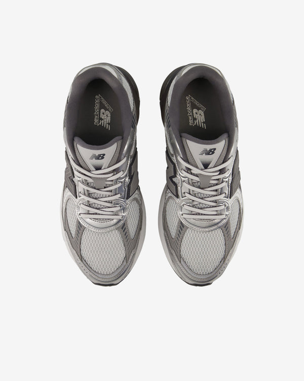 New Balance - Men's ABZORB 2010 Sneakers - (Silver/Metallic)