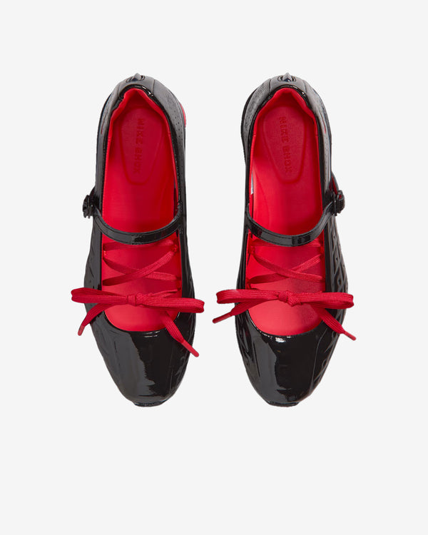 Nike - Women's LABELHOOD Shox Z Calistra Sneakers - (Black/Red)